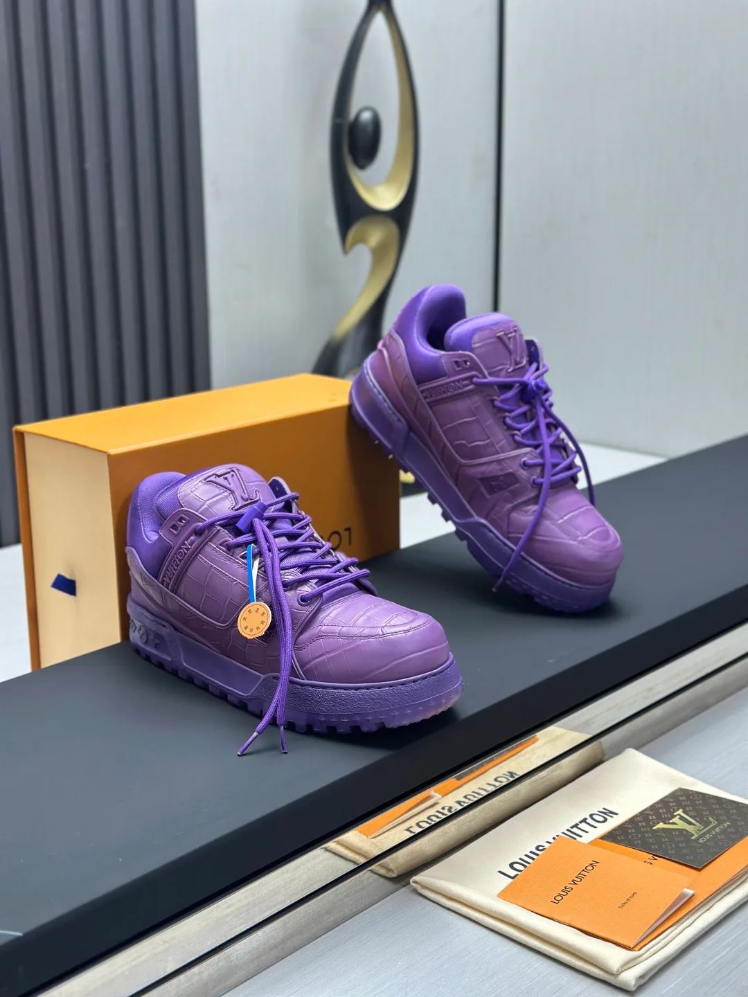 Кроссовки Женские Louis Vuitton 230768