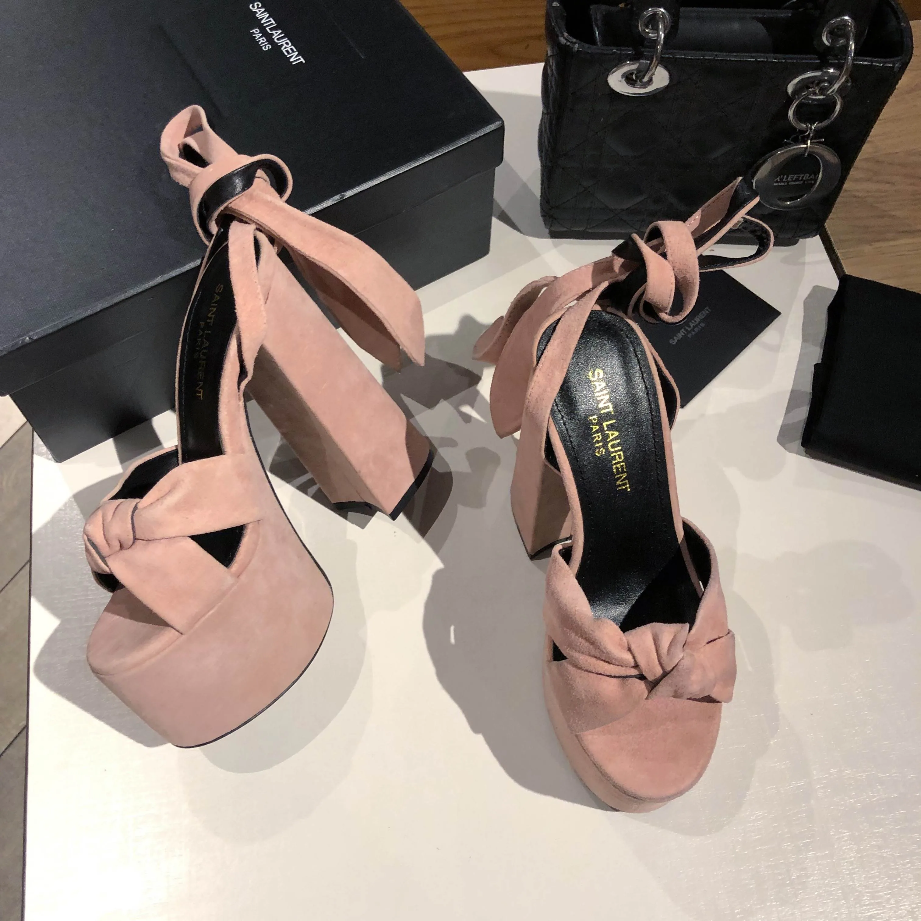 Босоножки Женские Saint Laurent 11220446