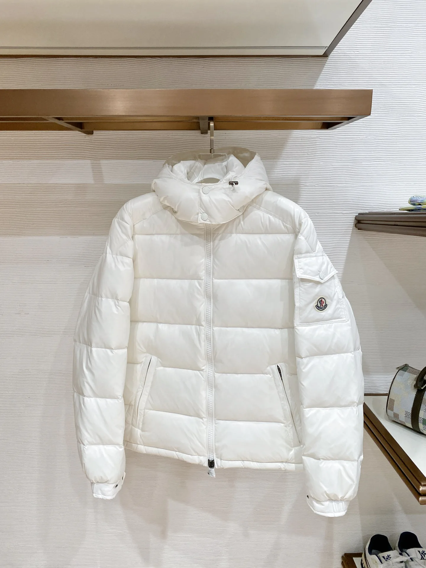 Куртки И Пуховики Женские Moncler 18741443