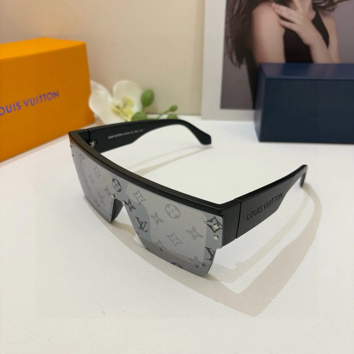 Очки Louis Vuitton 13135745