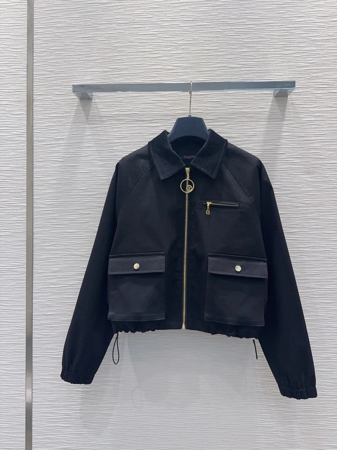Куртки И Пуховики Женские Louis Vuitton 19284162
