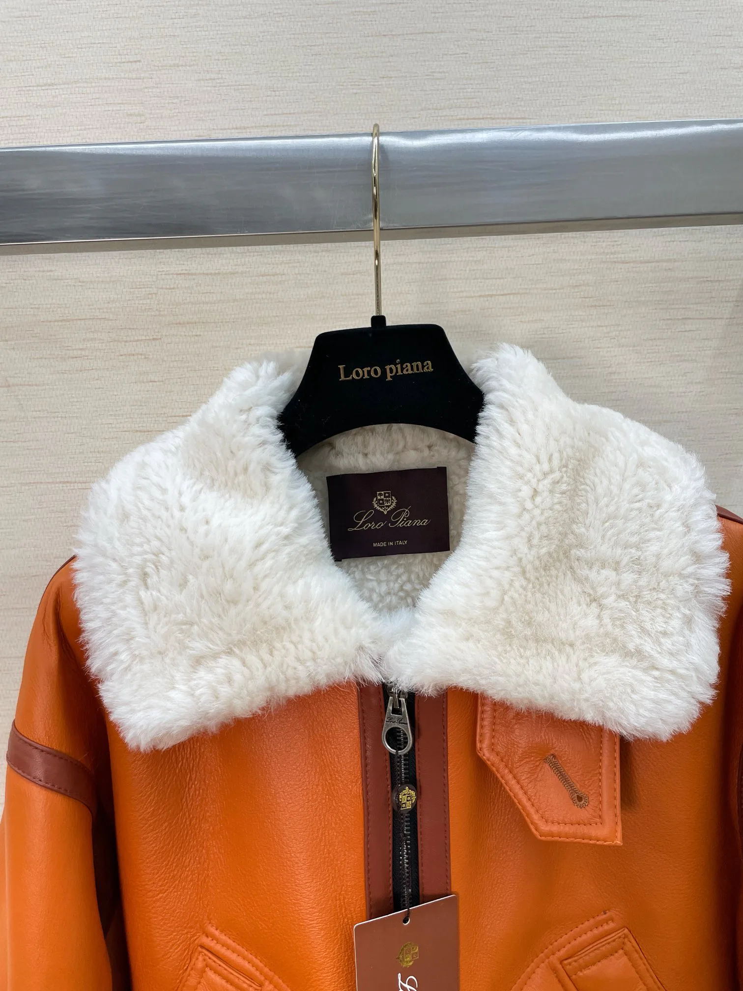 Кожаные Куртки И Дублёнки Женские Loro Piana 19684878