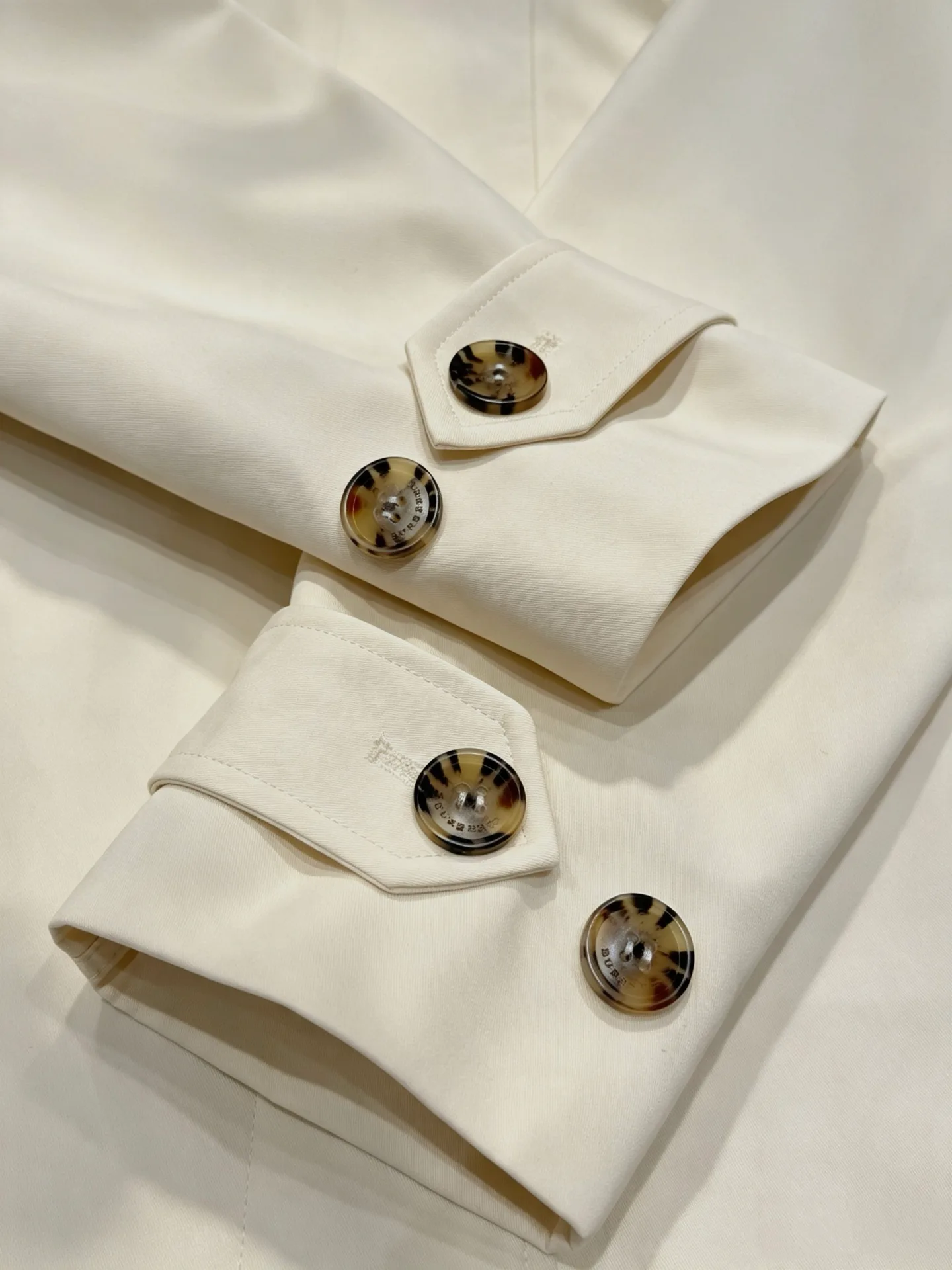 Тренчи Женские Burberry 18032125