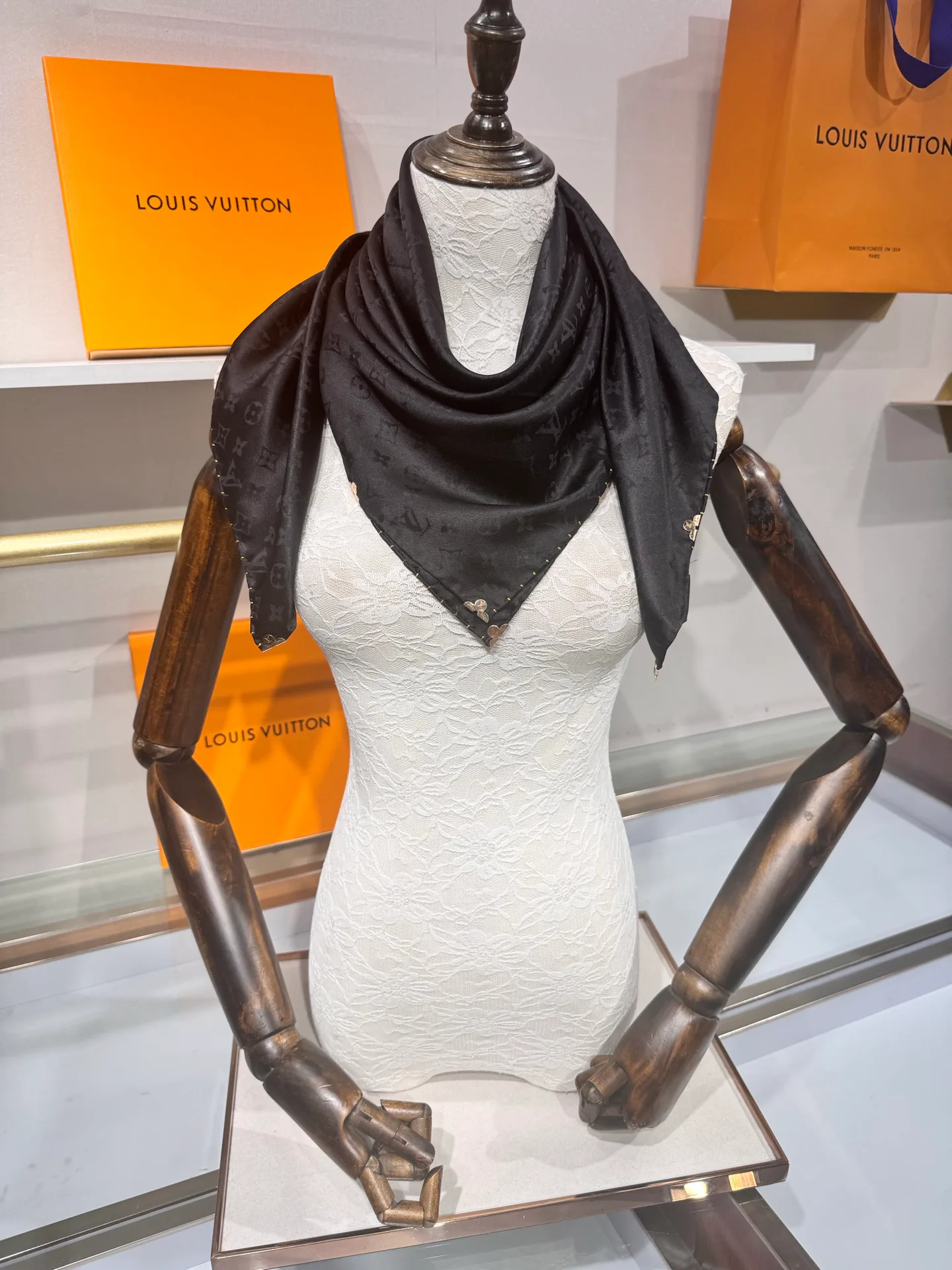 Платки Louis Vuitton 13581104