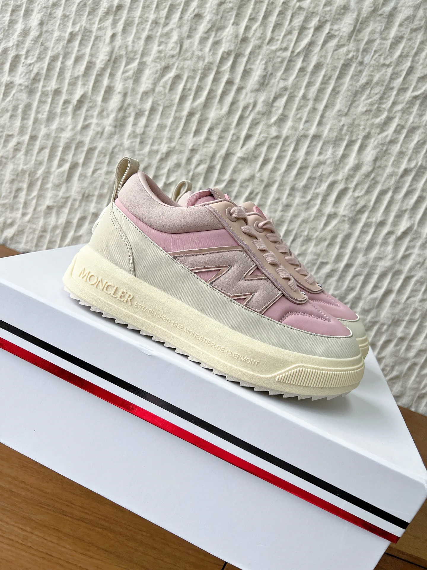 Кроссовки Женские Moncler 929471