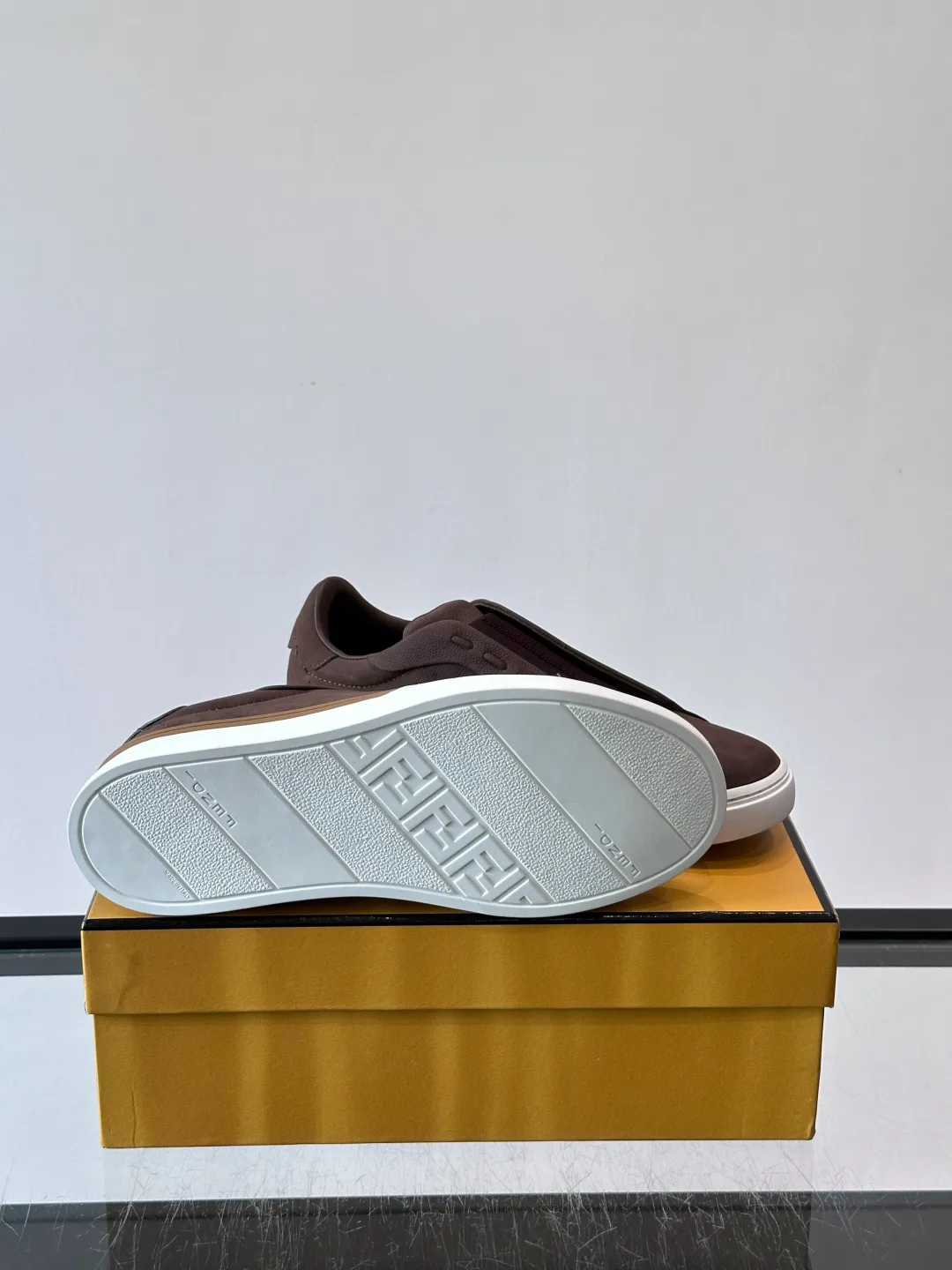 Кроссовки Мужские Fendi 17466860