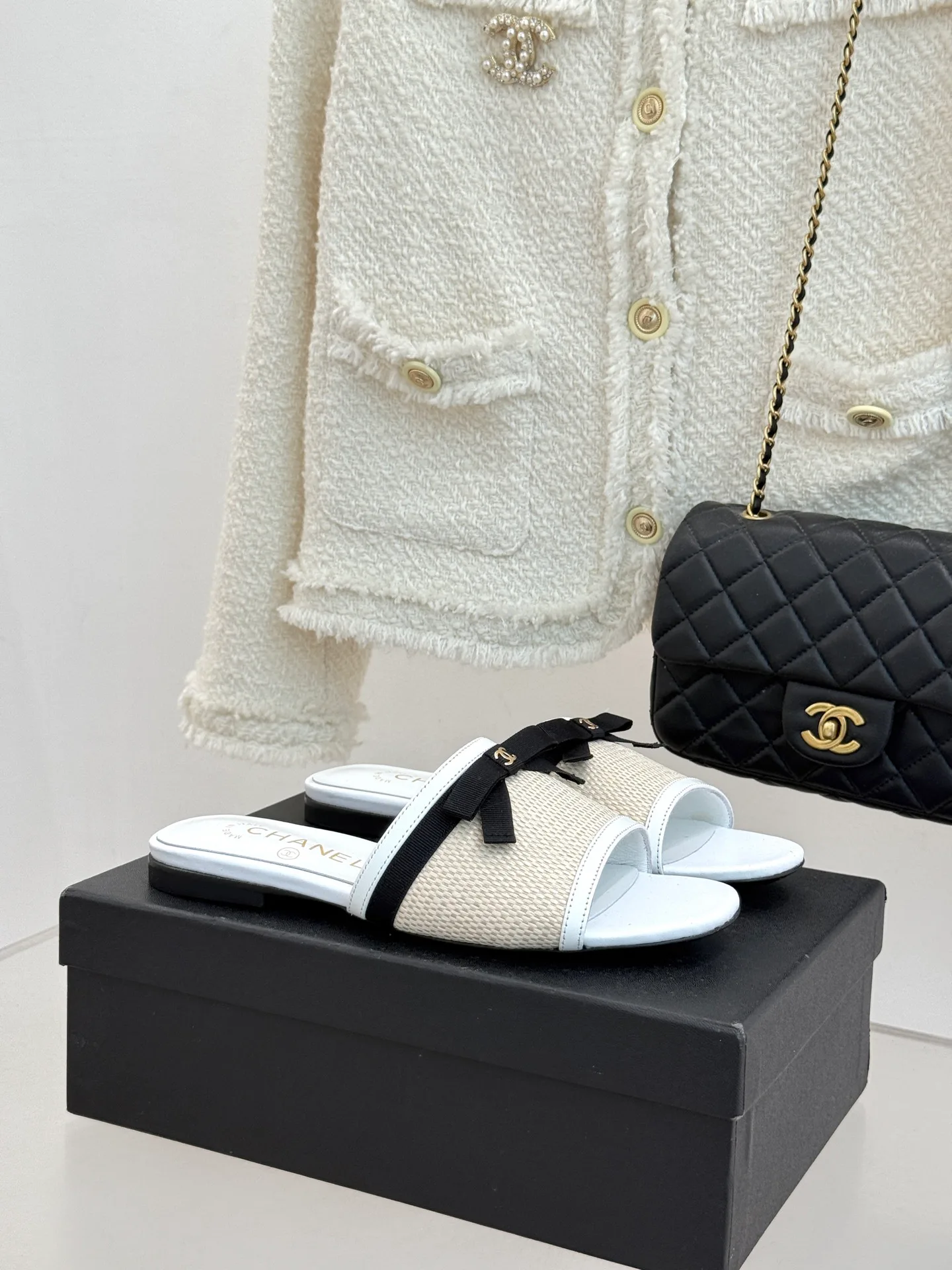 Шлепанцы Женские Chanel 12958168
