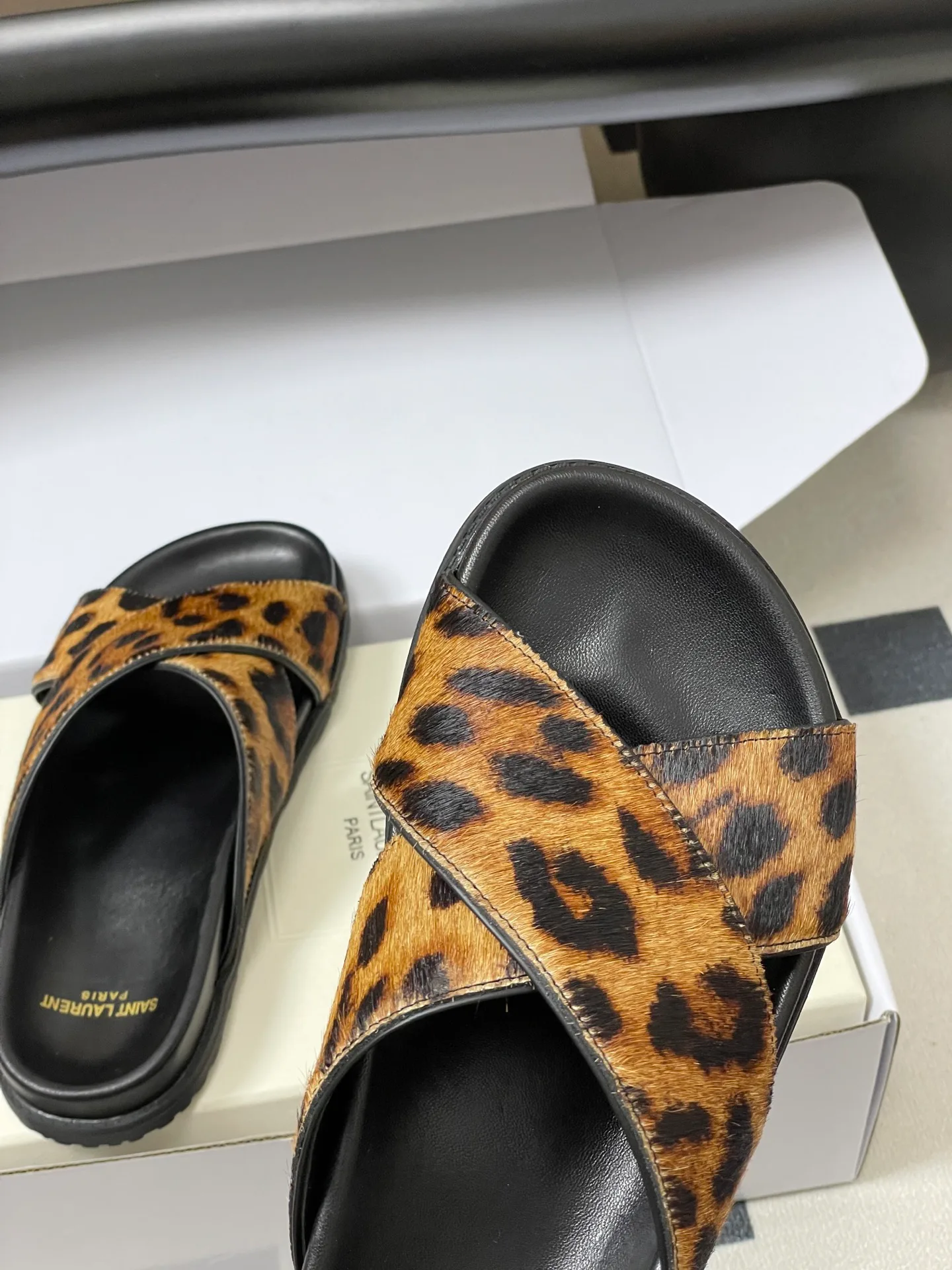 Сандалии Женские Saint Laurent 11220108