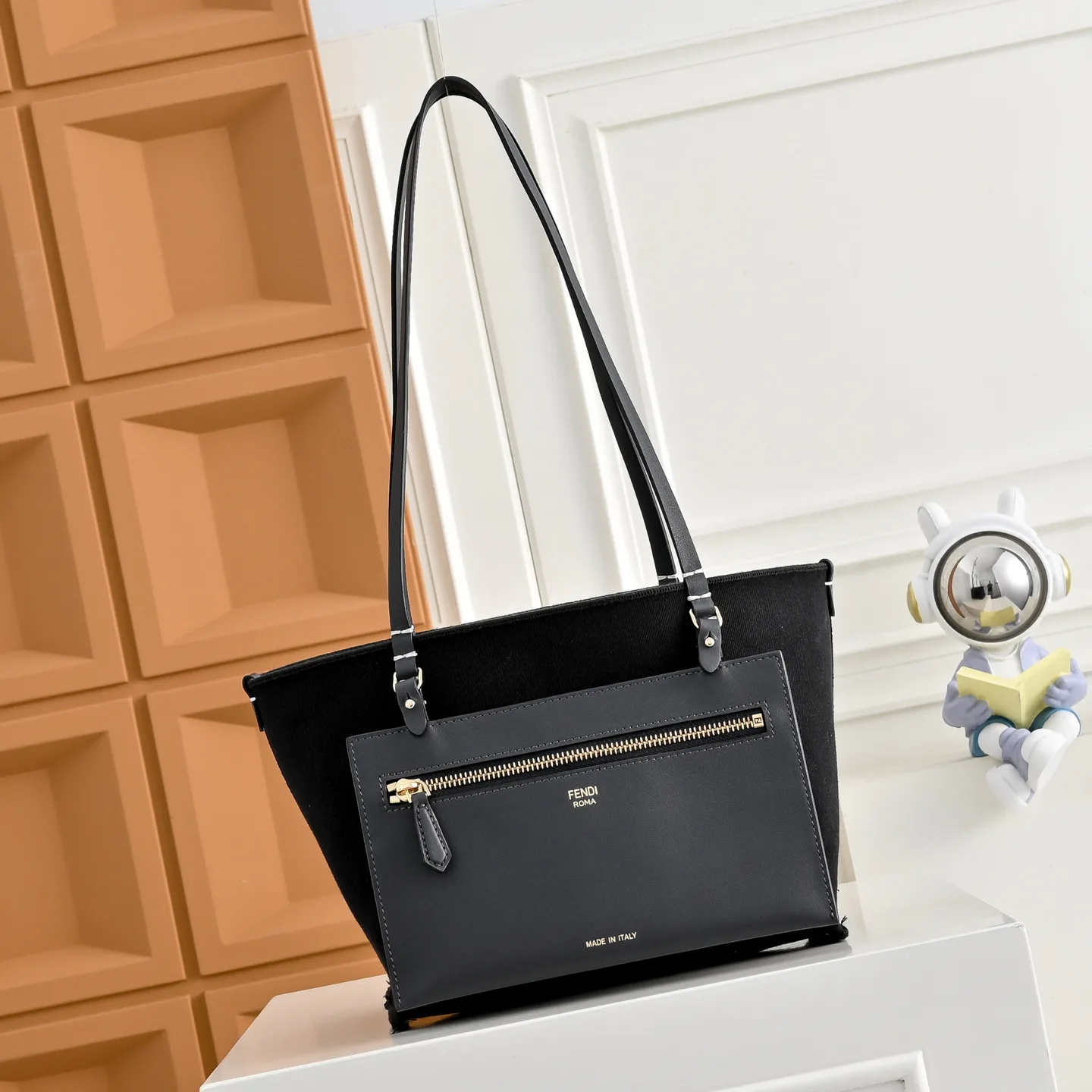 Классические Сумки Женские Fendi 16830654
