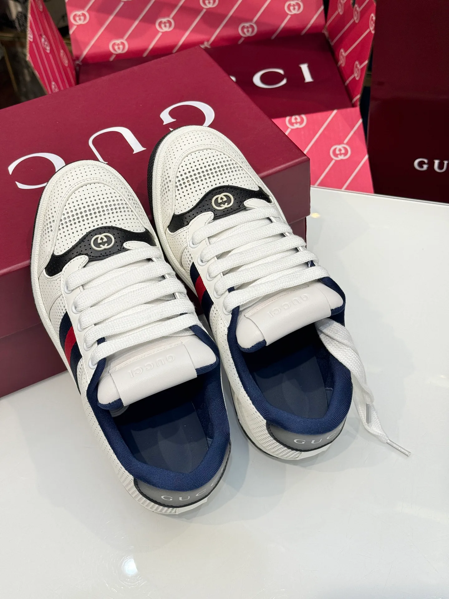 Кроссовки Женские Gucci 17946876