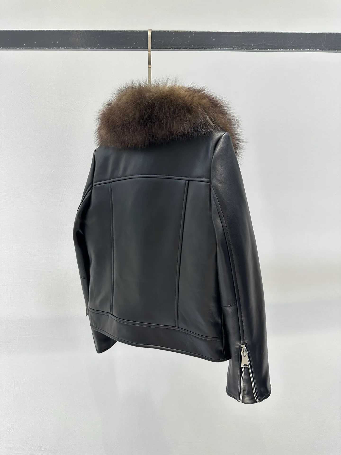 Кожаные Куртки И Дублёнки Женские Saint Laurent 926793
