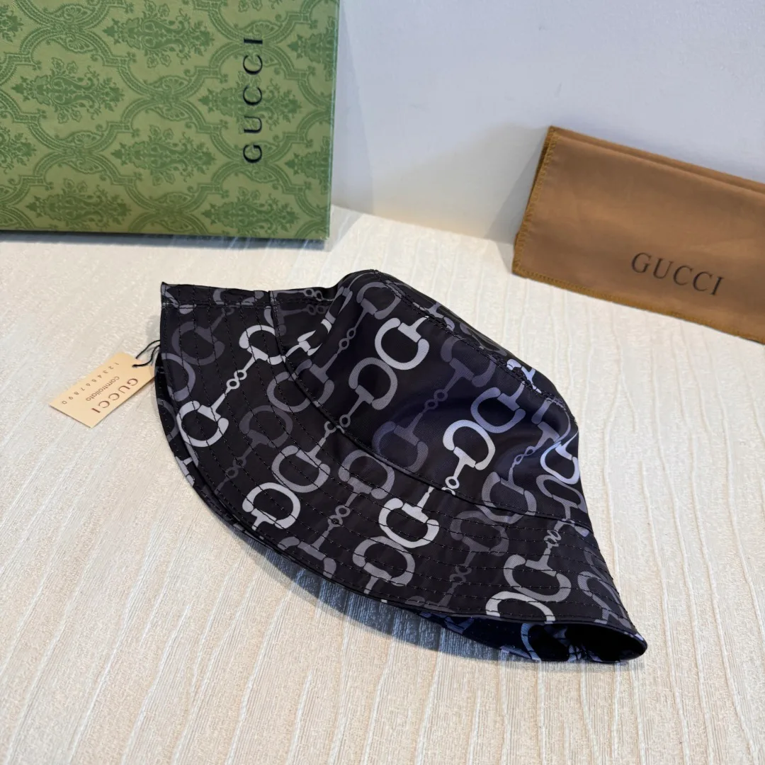 Головные Уборы Gucci 11529717