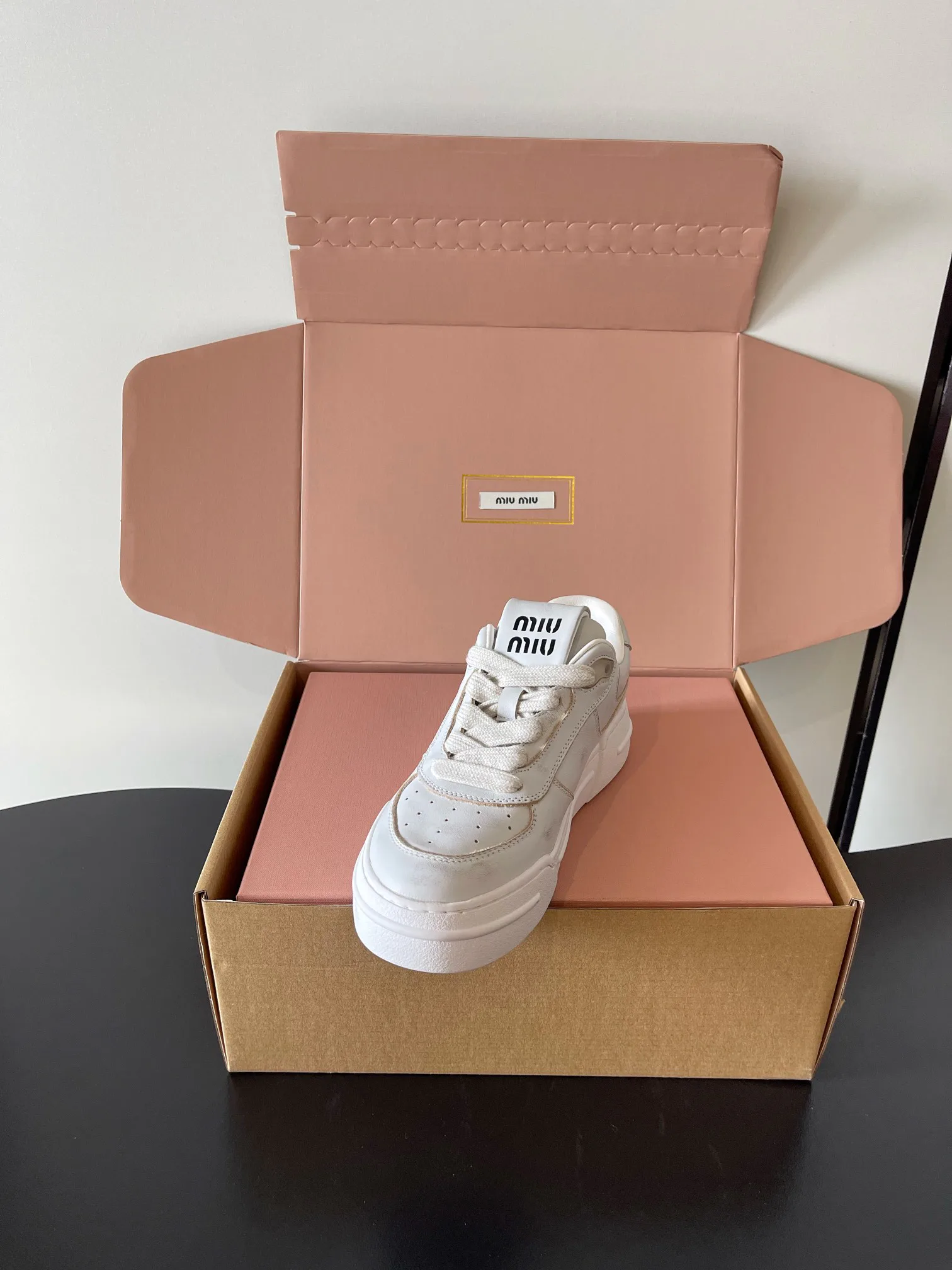 Кроссовки Женские Miu Miu 10478122