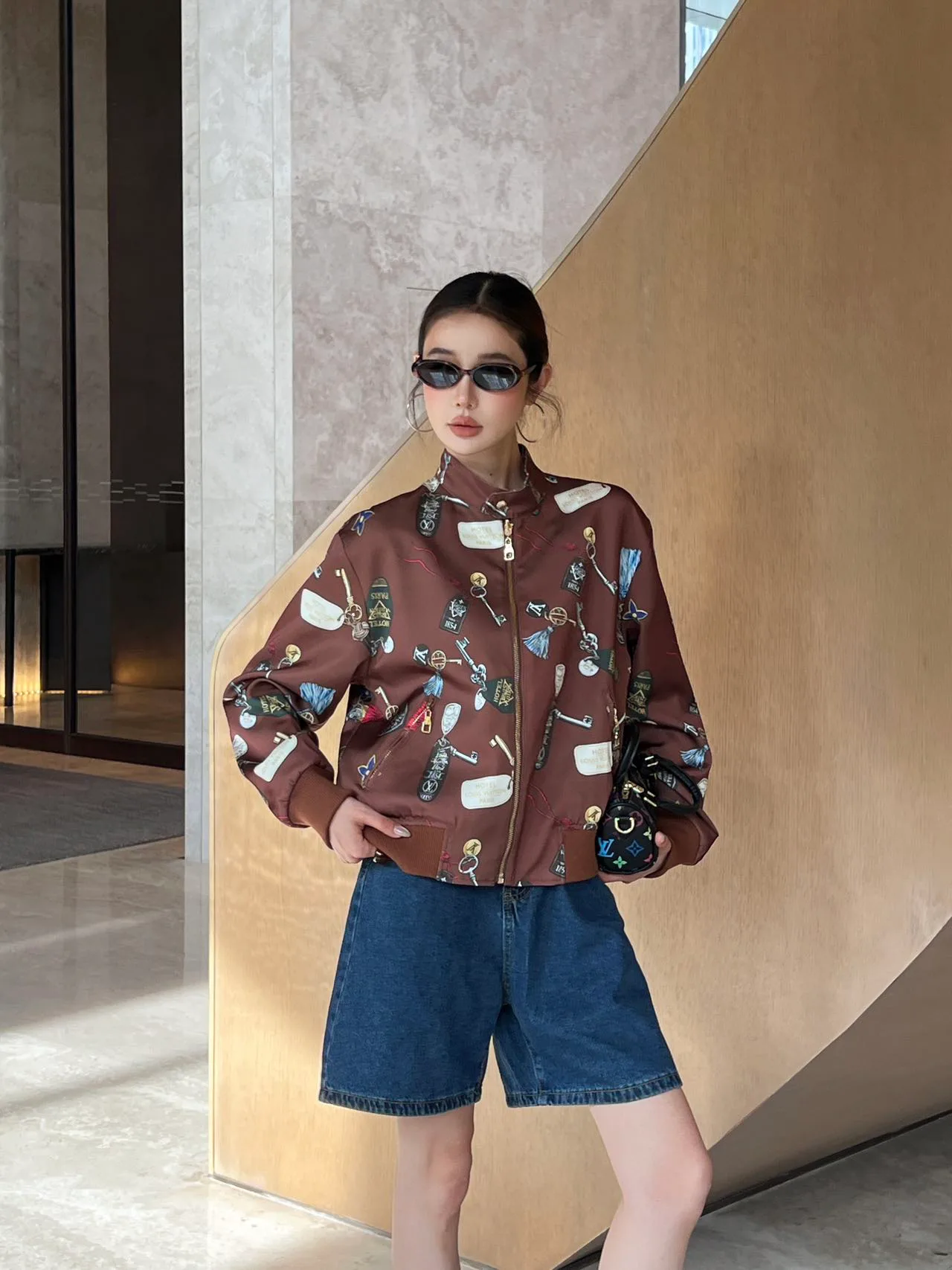 Куртки И Пуховики Женские Louis Vuitton 14144237