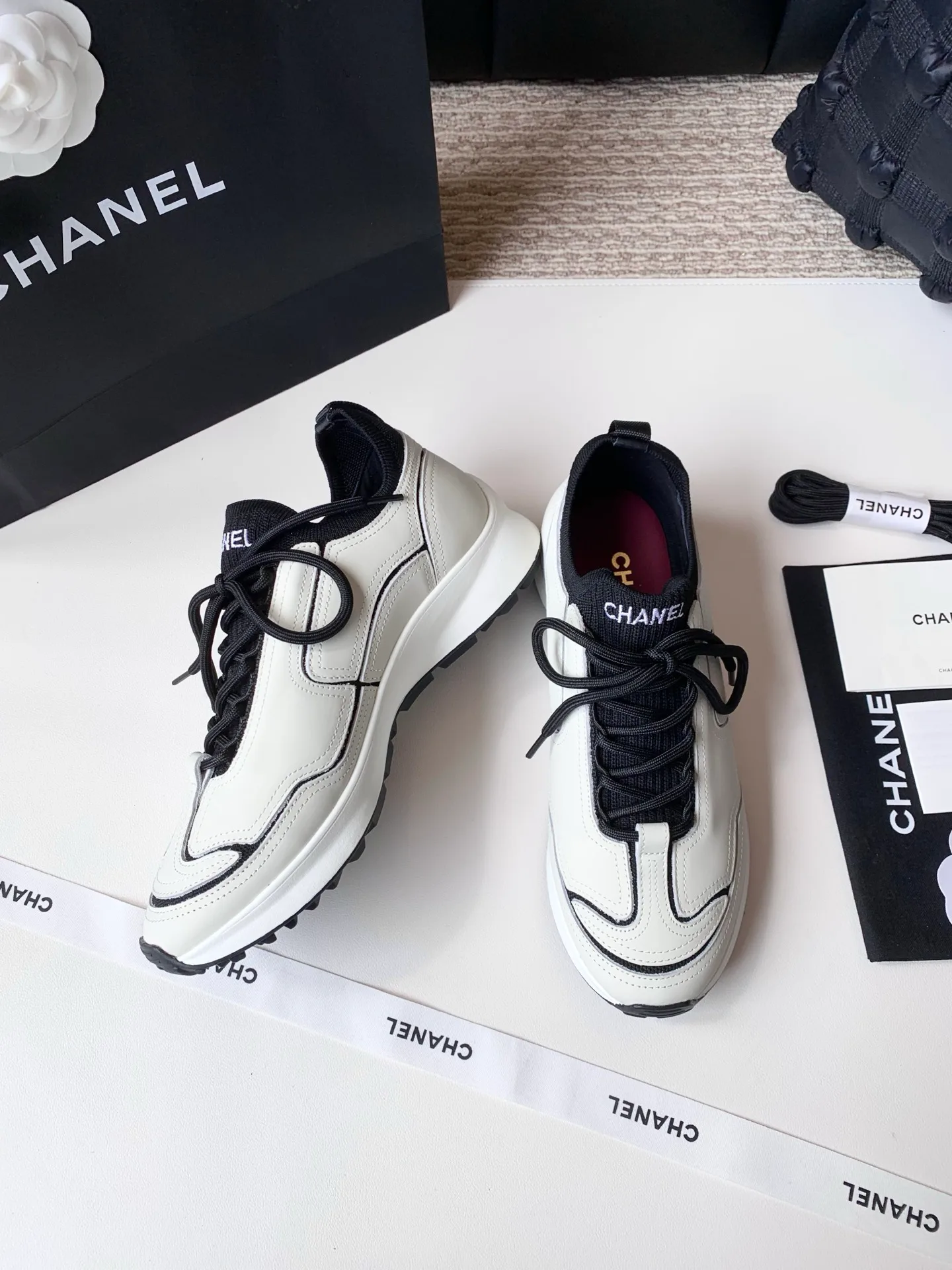 Кроссовки Женские Chanel 17990417