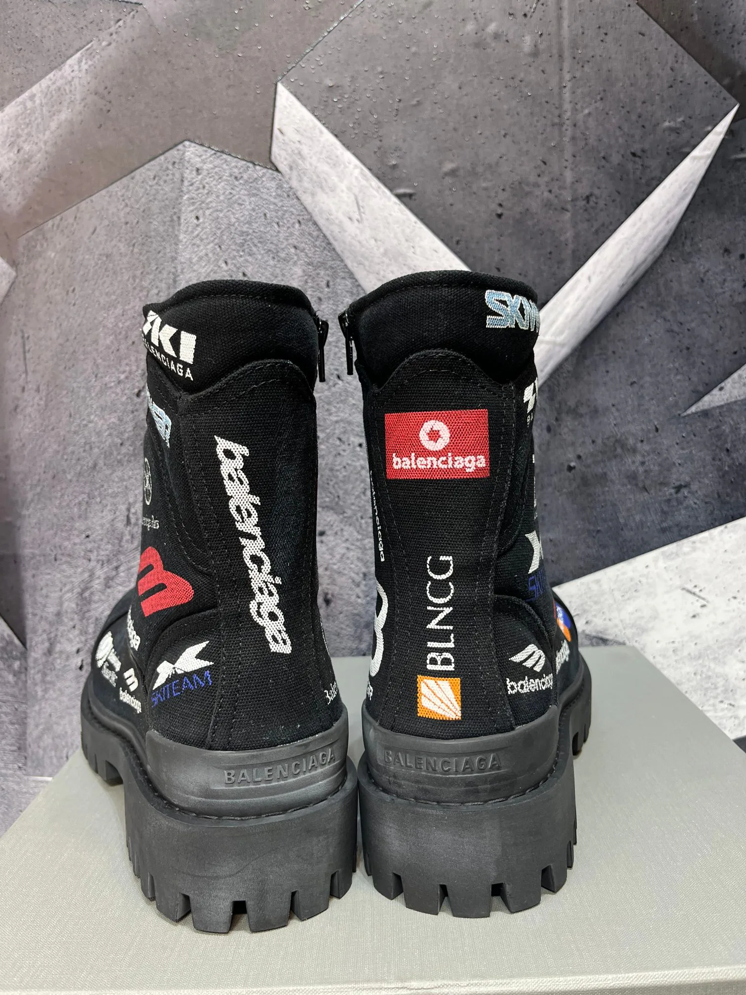 Ботинки Мужские Balenciaga 17962268