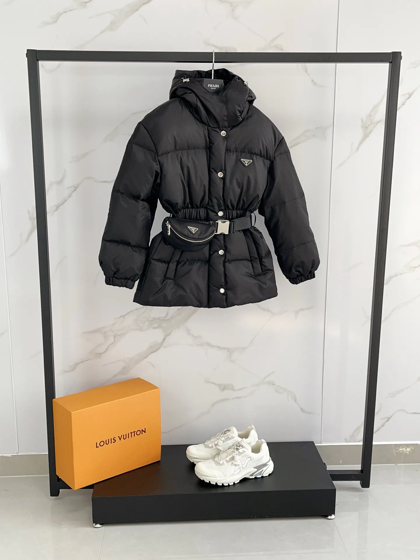 Куртки И Пуховики Женские Prada 19768522