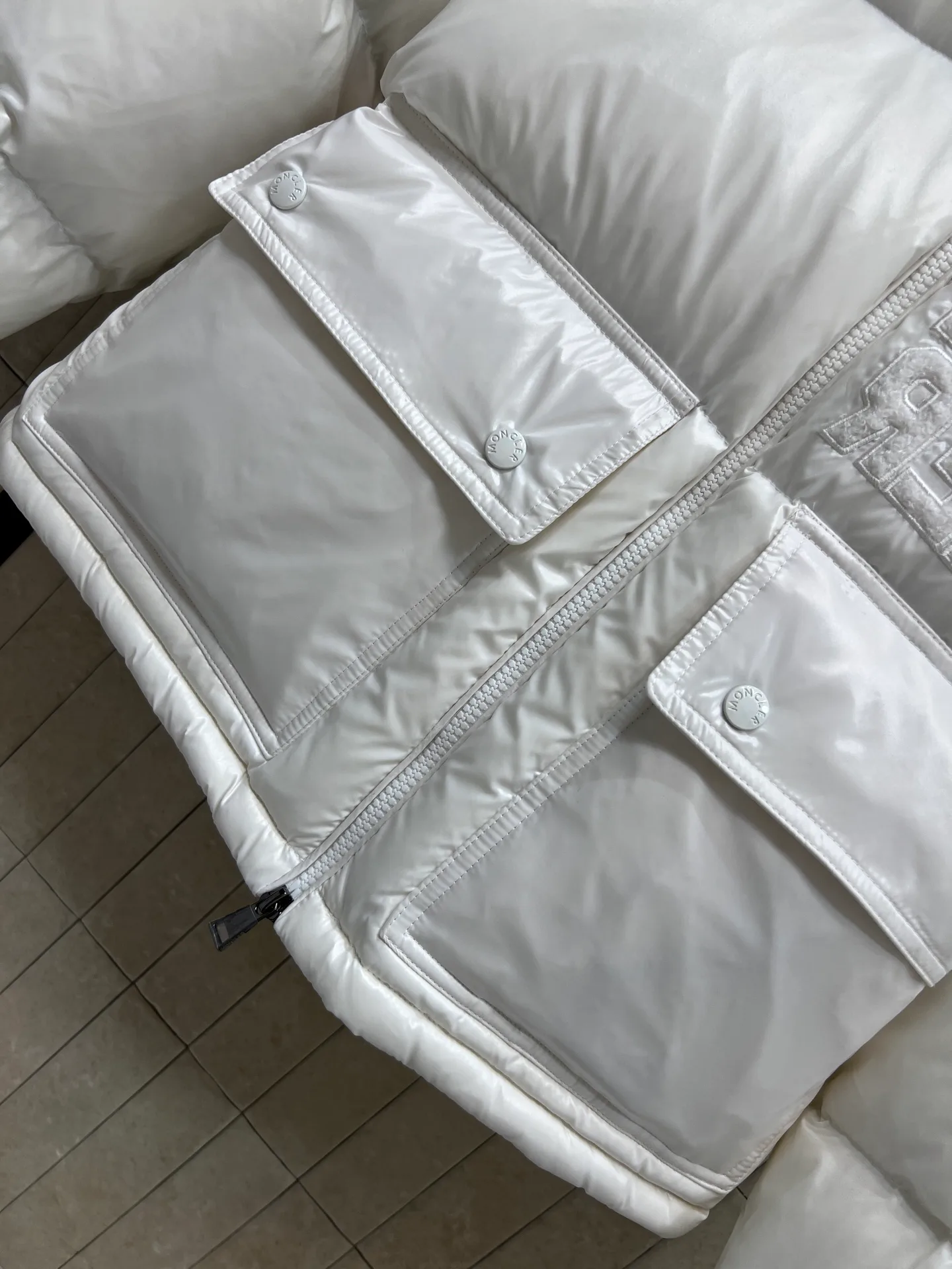 Куртки И Пуховики Женские Moncler 19703972