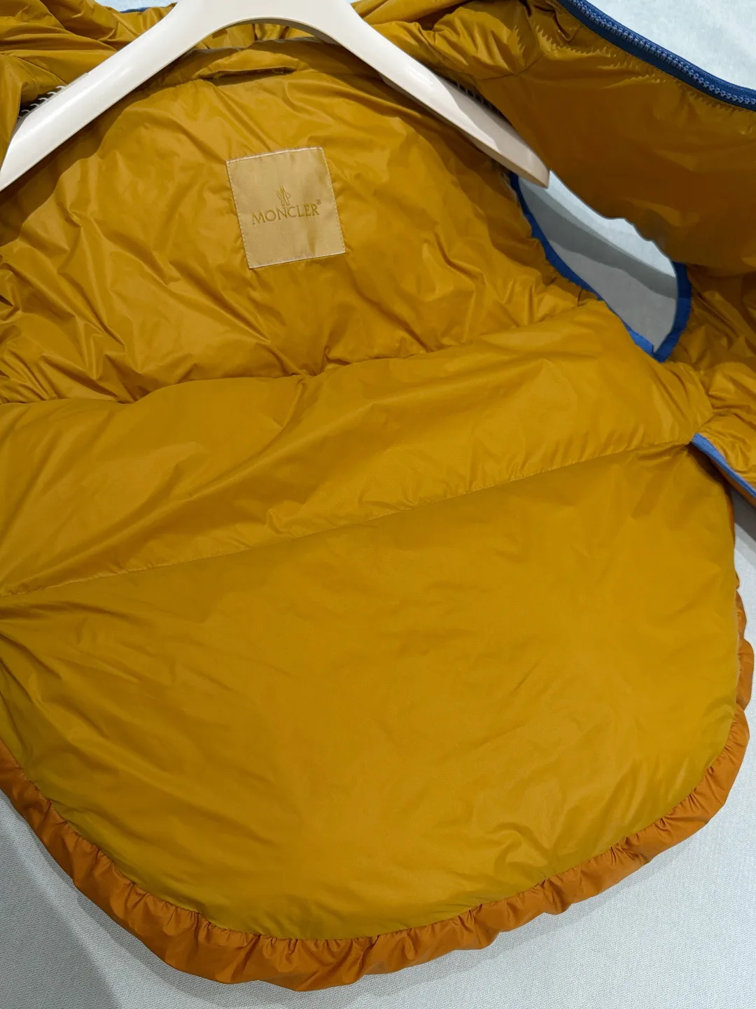 Жилеты Женские Moncler 18538560