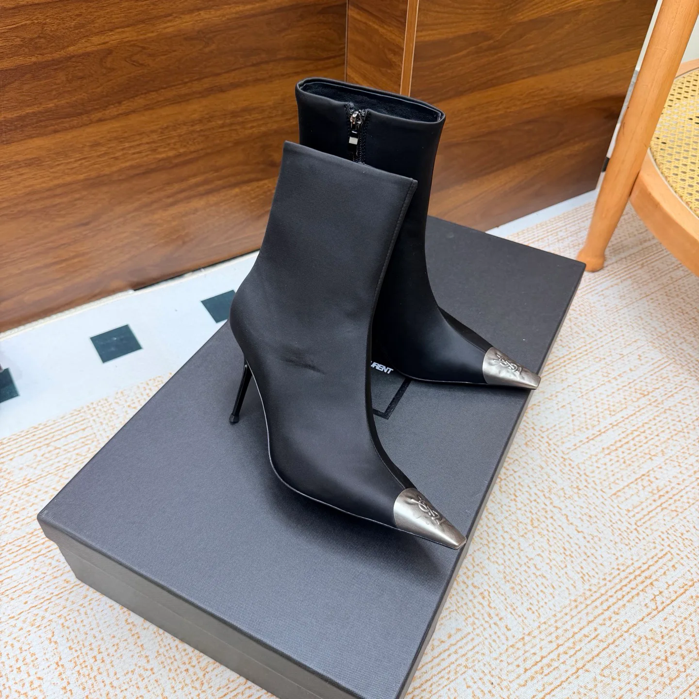 Ботильоны Женские Saint Laurent 19314787