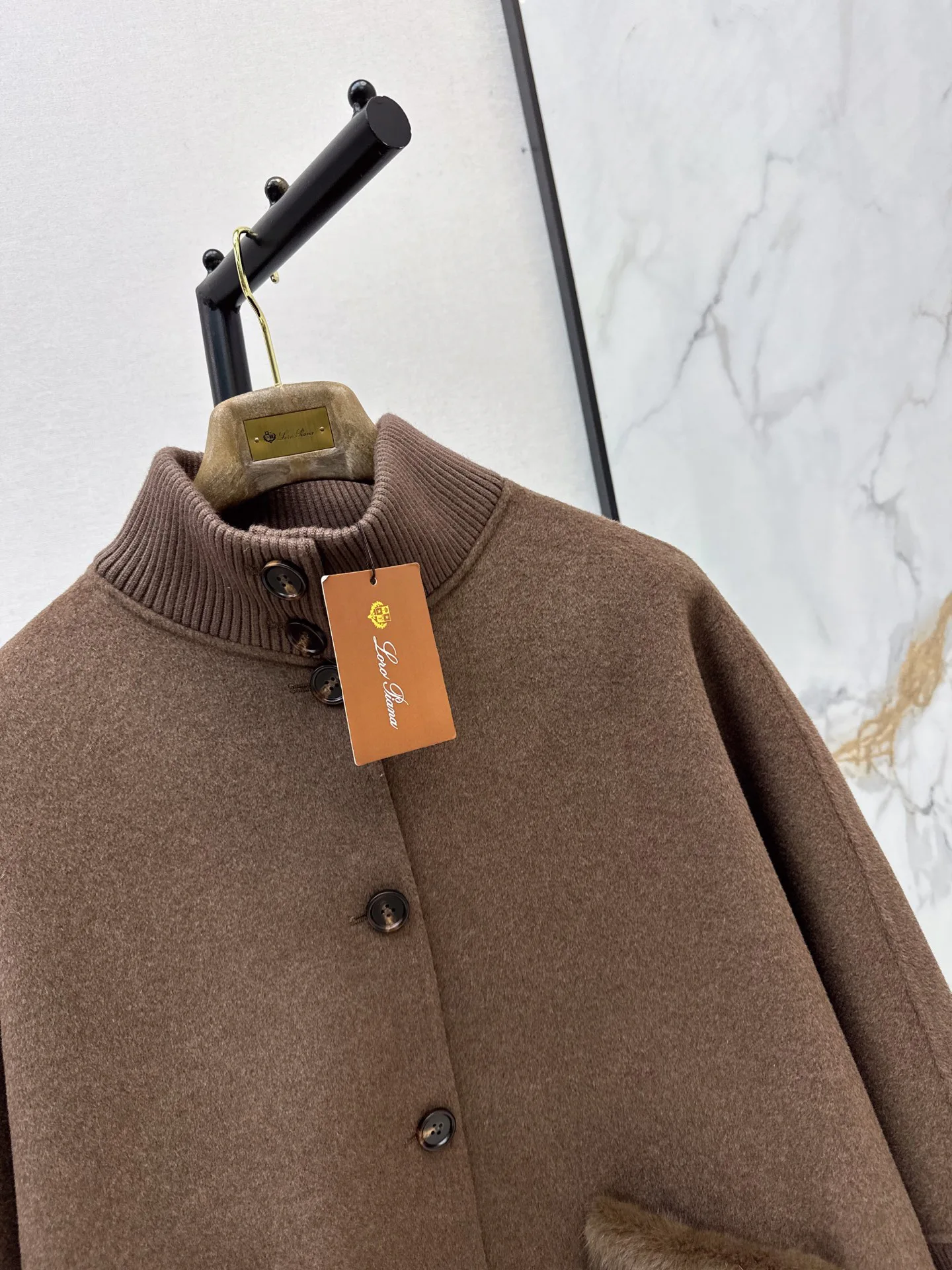Пальто Женские Loro Piana 18407928