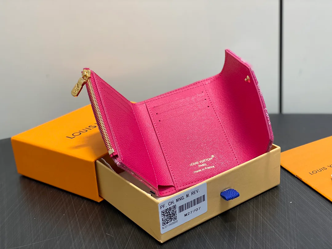 Клатчи Женские Louis Vuitton 11778091
