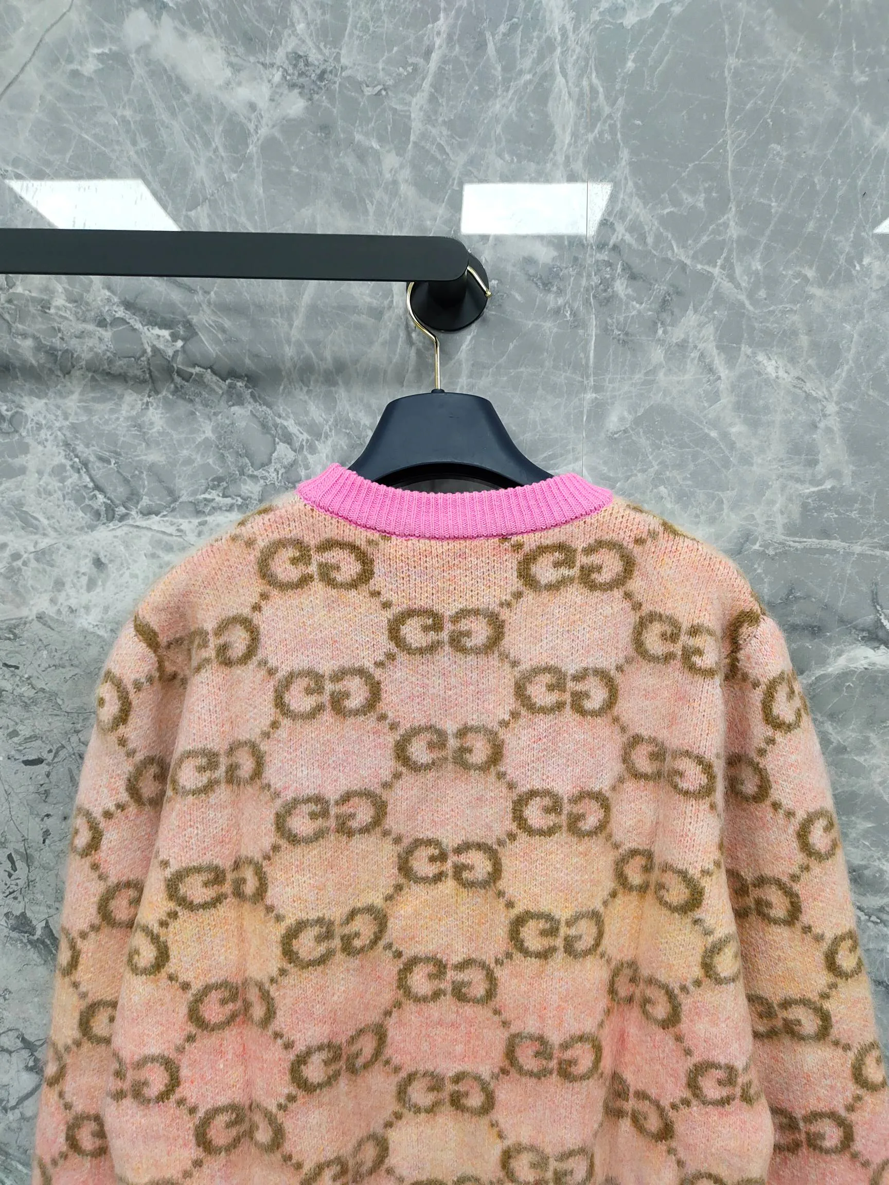 Джемперы И Свитеры Женские Gucci 18417250