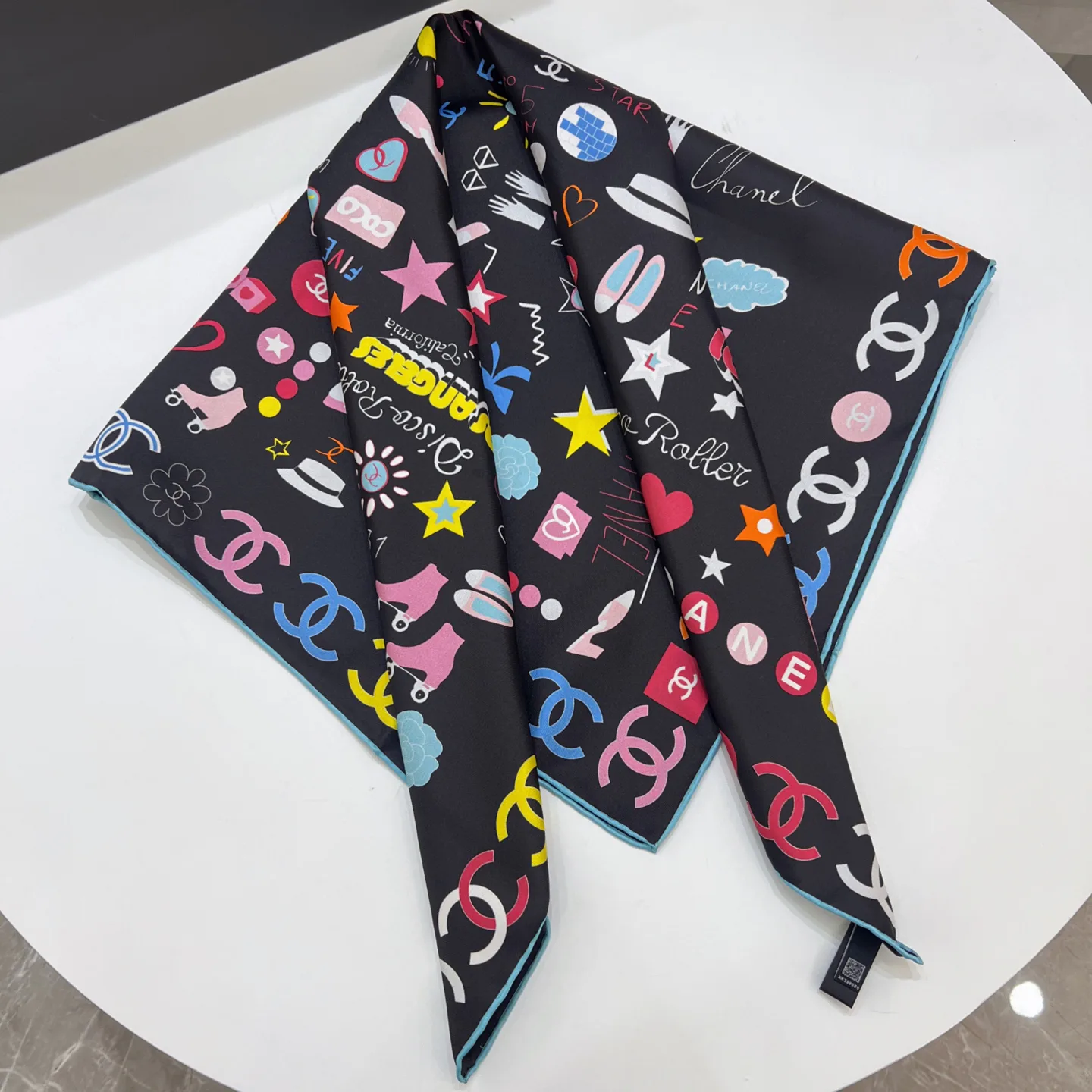 Платки Chanel 5021540
