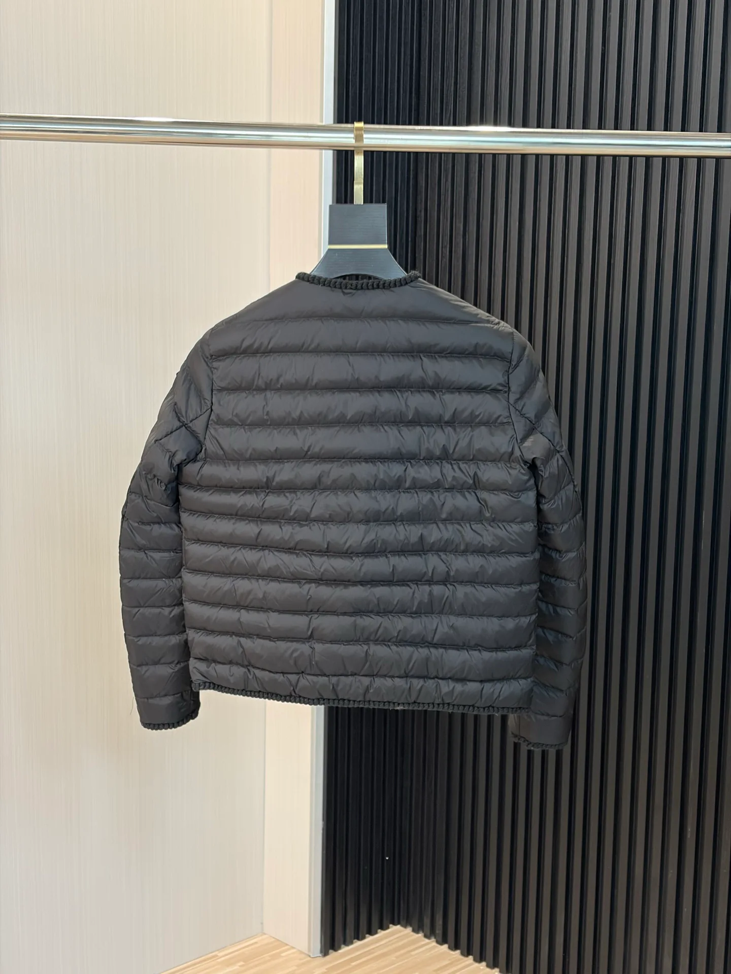 Куртки И Пуховики Женские Moncler 18673355