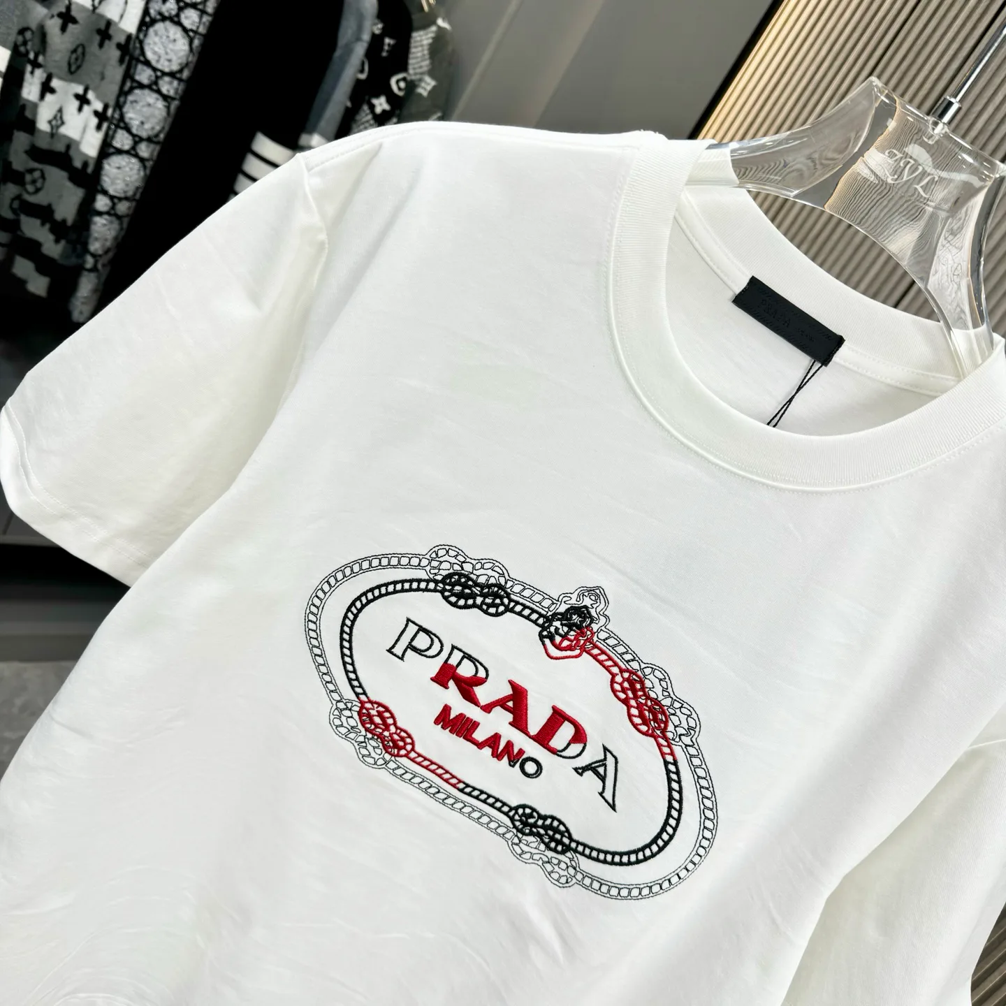 Футболки Женские Prada 1887618