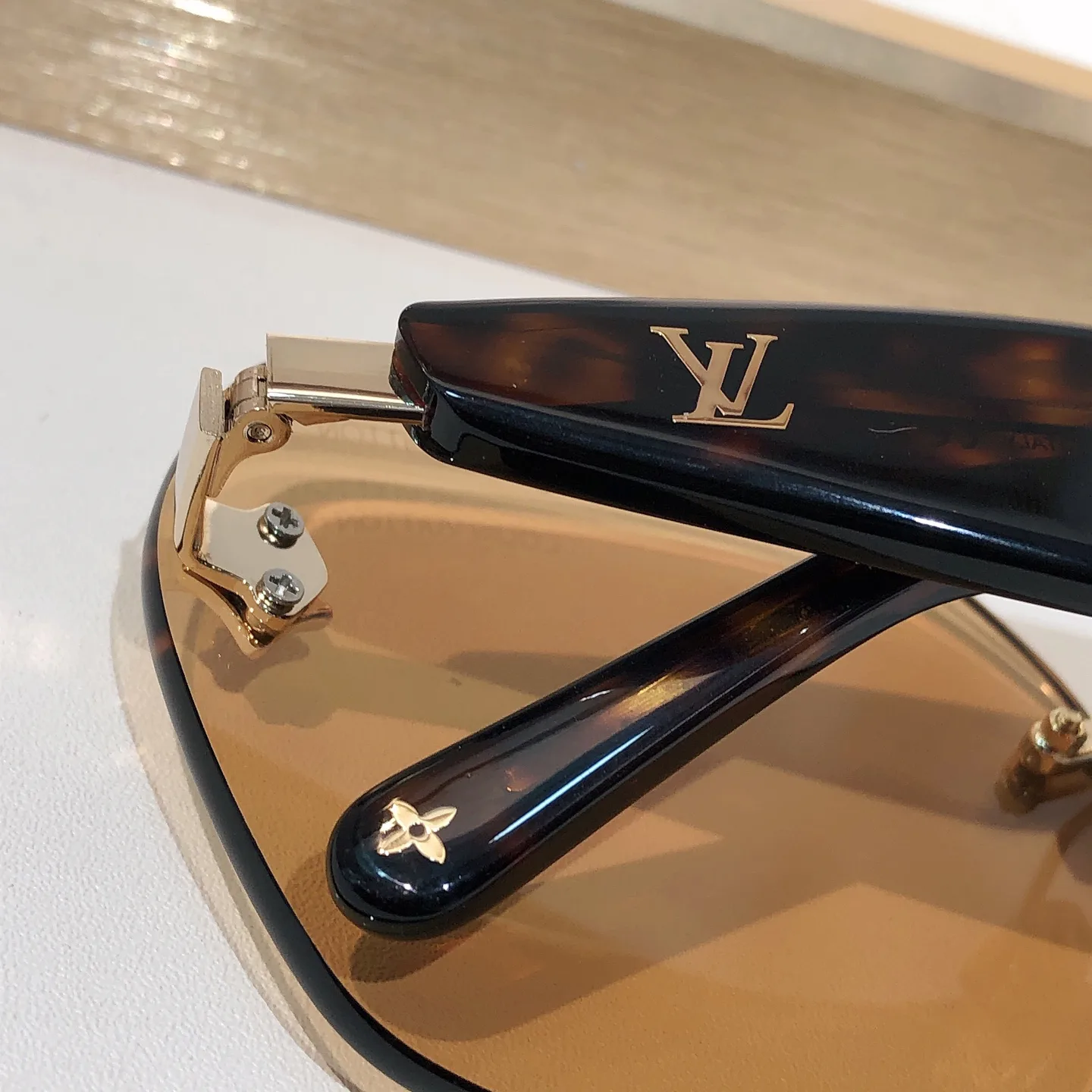 Очки Louis Vuitton 18669969