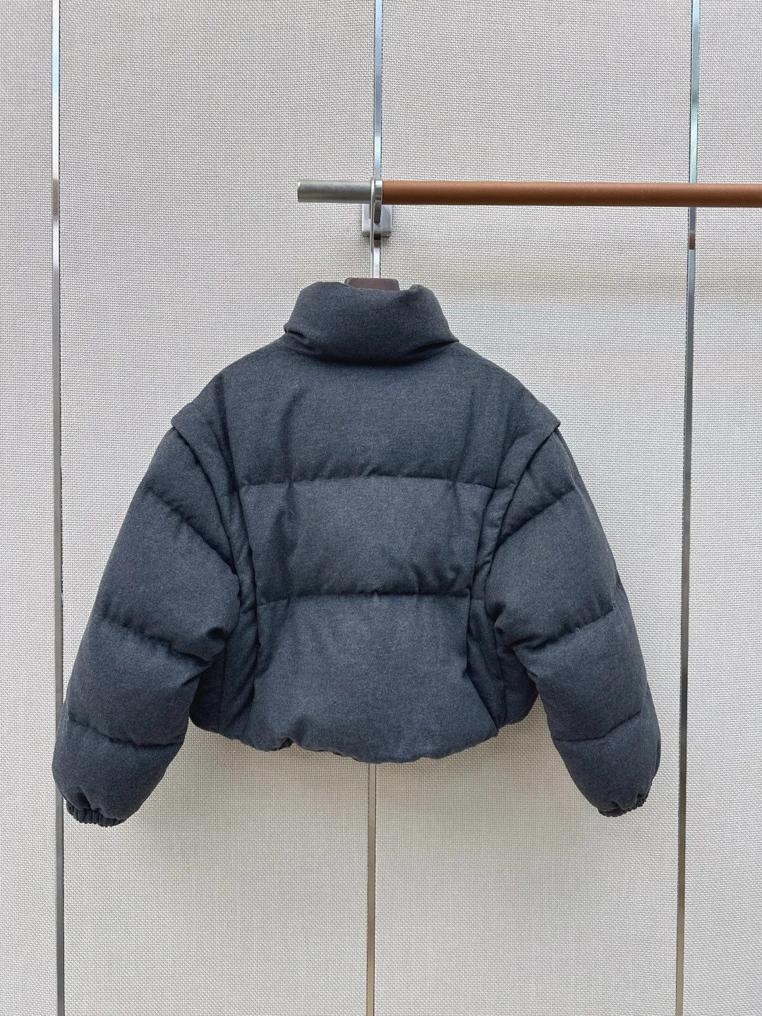 Куртки И Пуховики Женские Prada 18188723