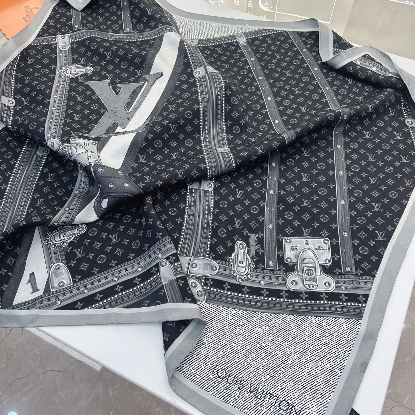 Шарфы Louis Vuitton 30441