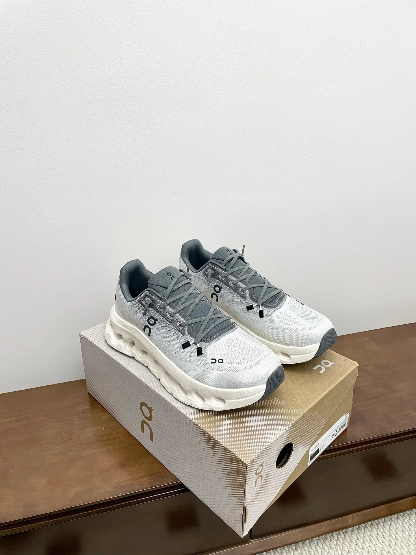 Кроссовки Женские Loewe 3675796