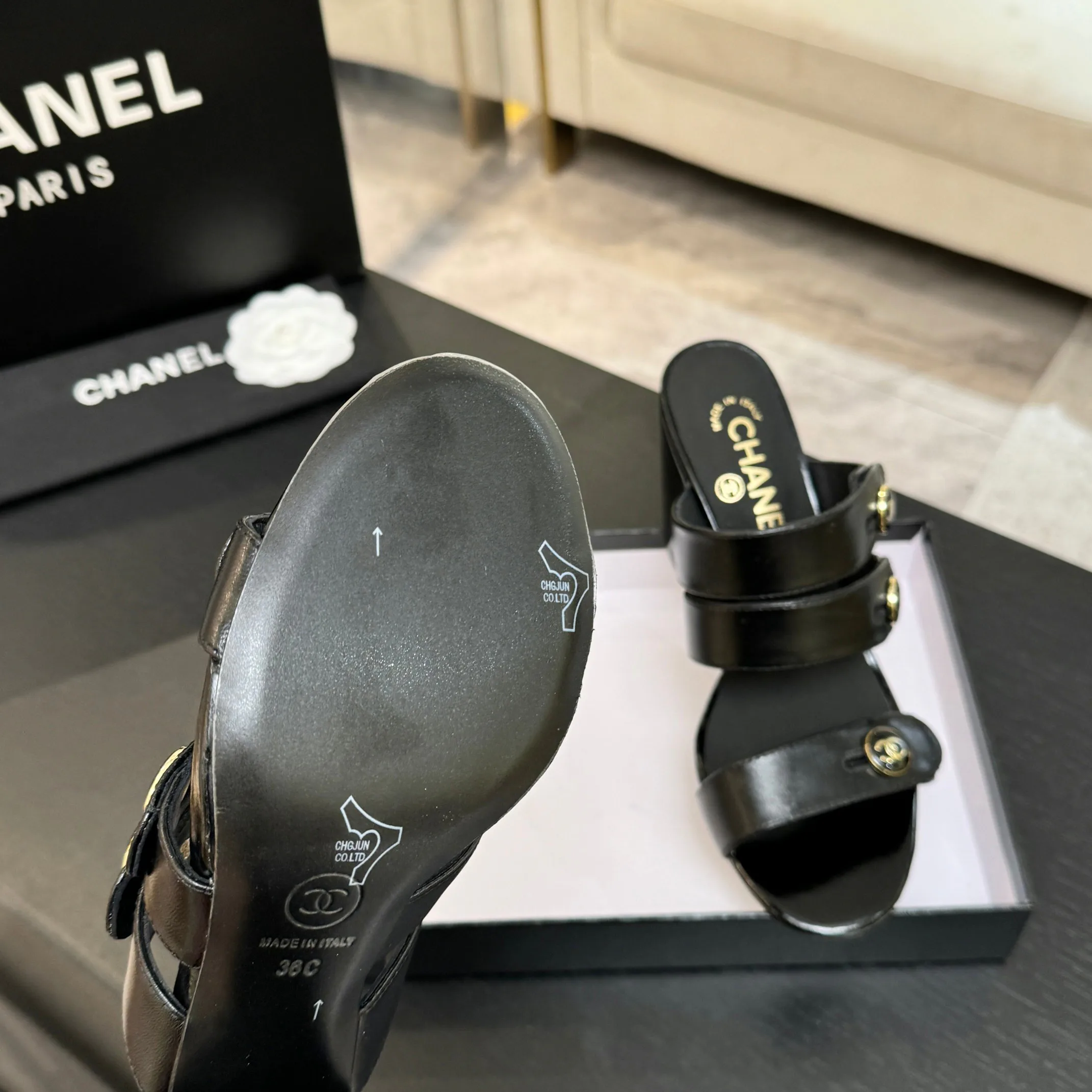 Сандалии Женские Chanel 10235861