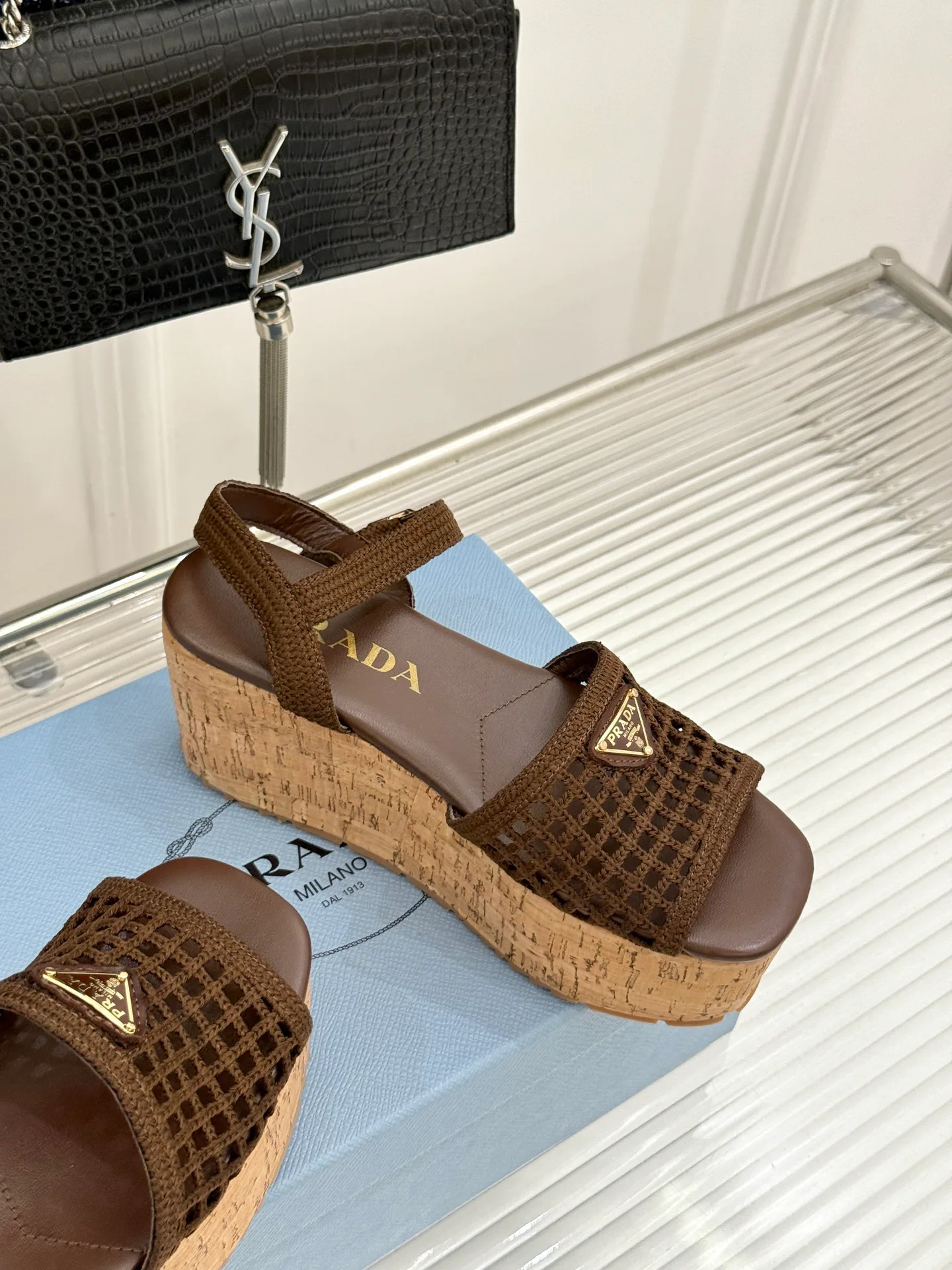 Босоножки Женские Prada 17896700