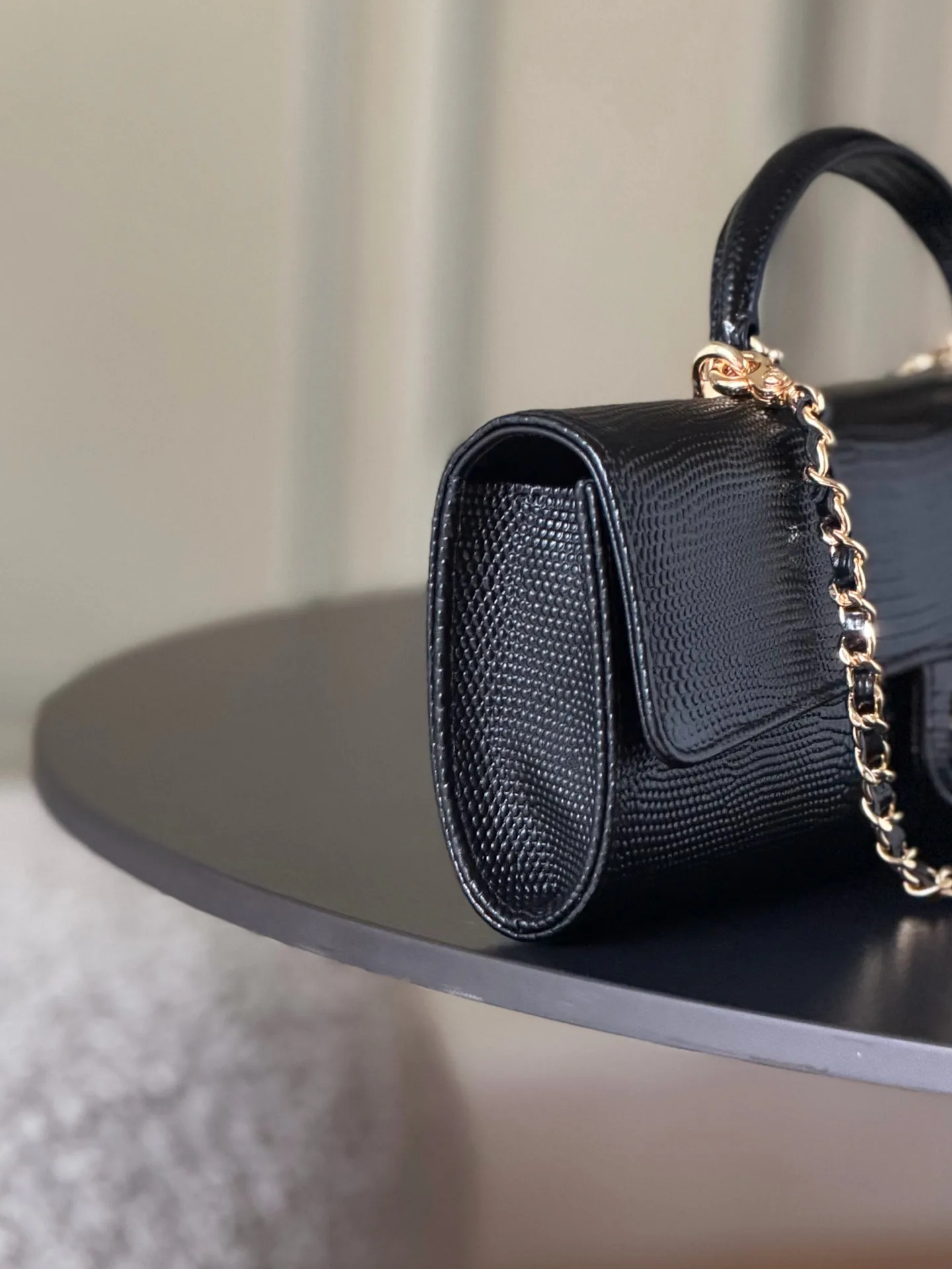 Классические Сумки Женские Chanel 17498620