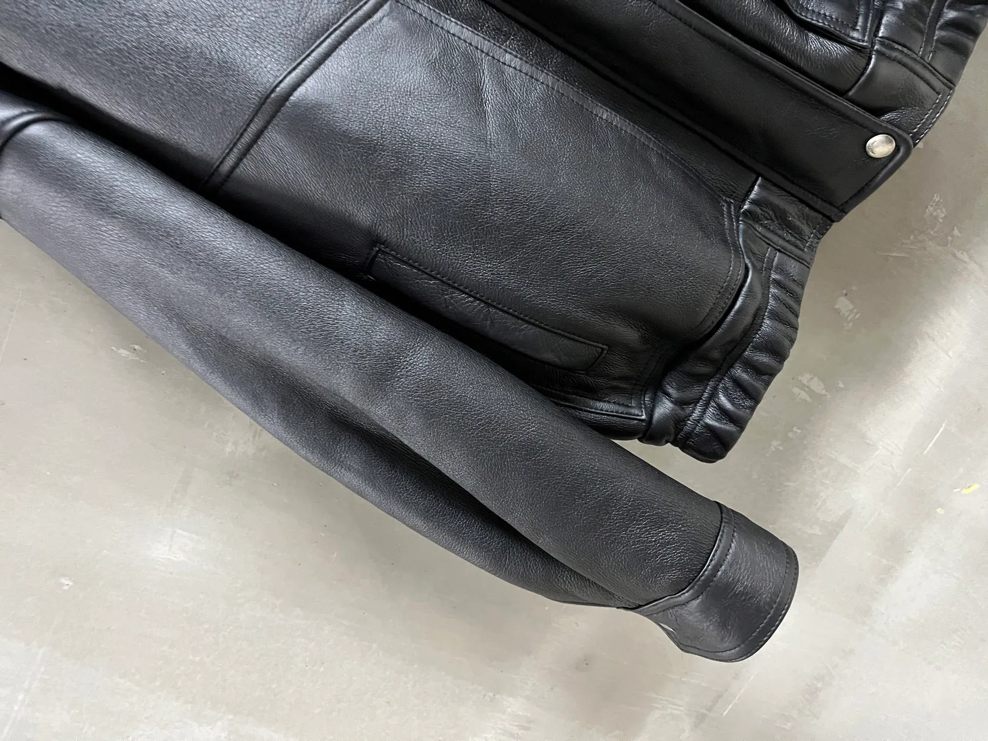 Кожаные Куртки И Дублёнки Женские Saint Laurent 784915