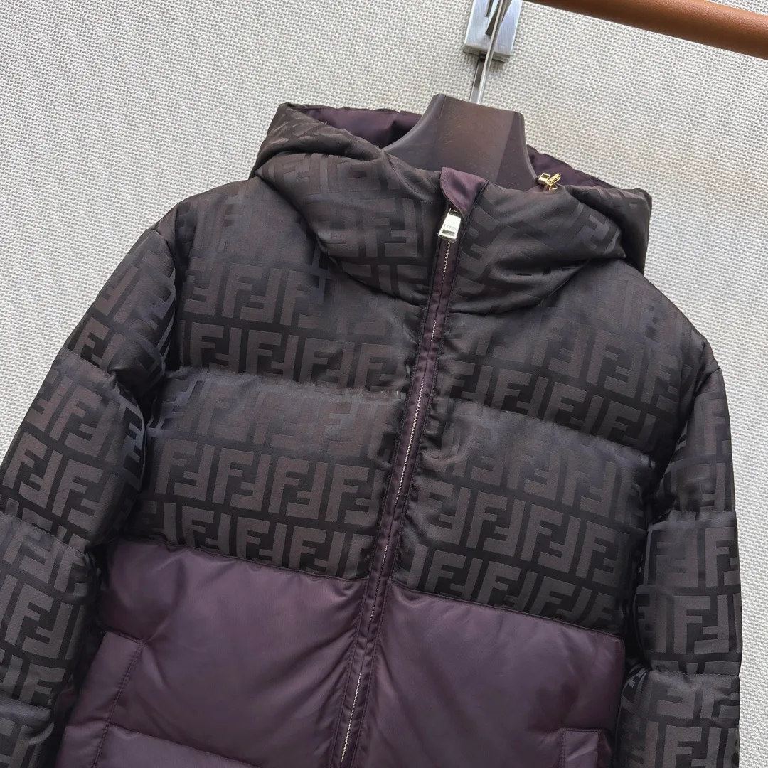 Куртки И Пуховики Женские Fendi 18279065
