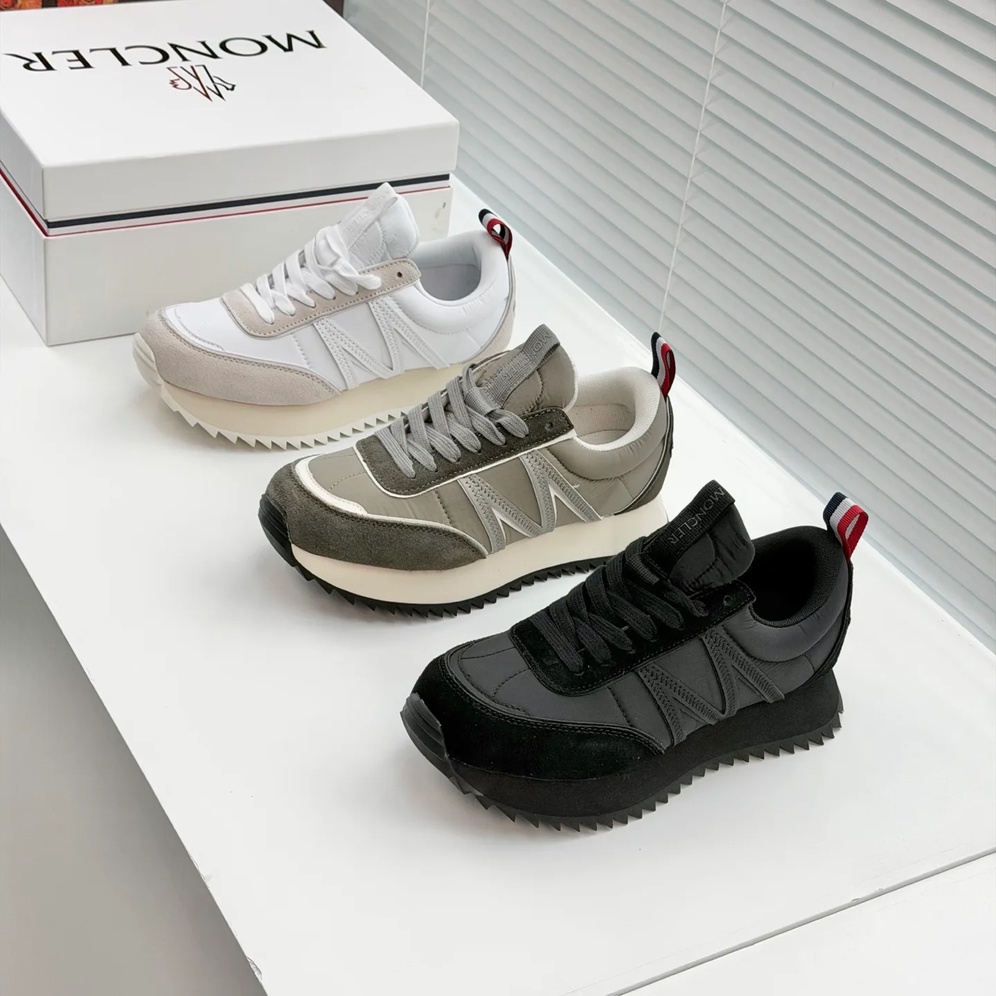 Кроссовки Мужские Moncler 230429