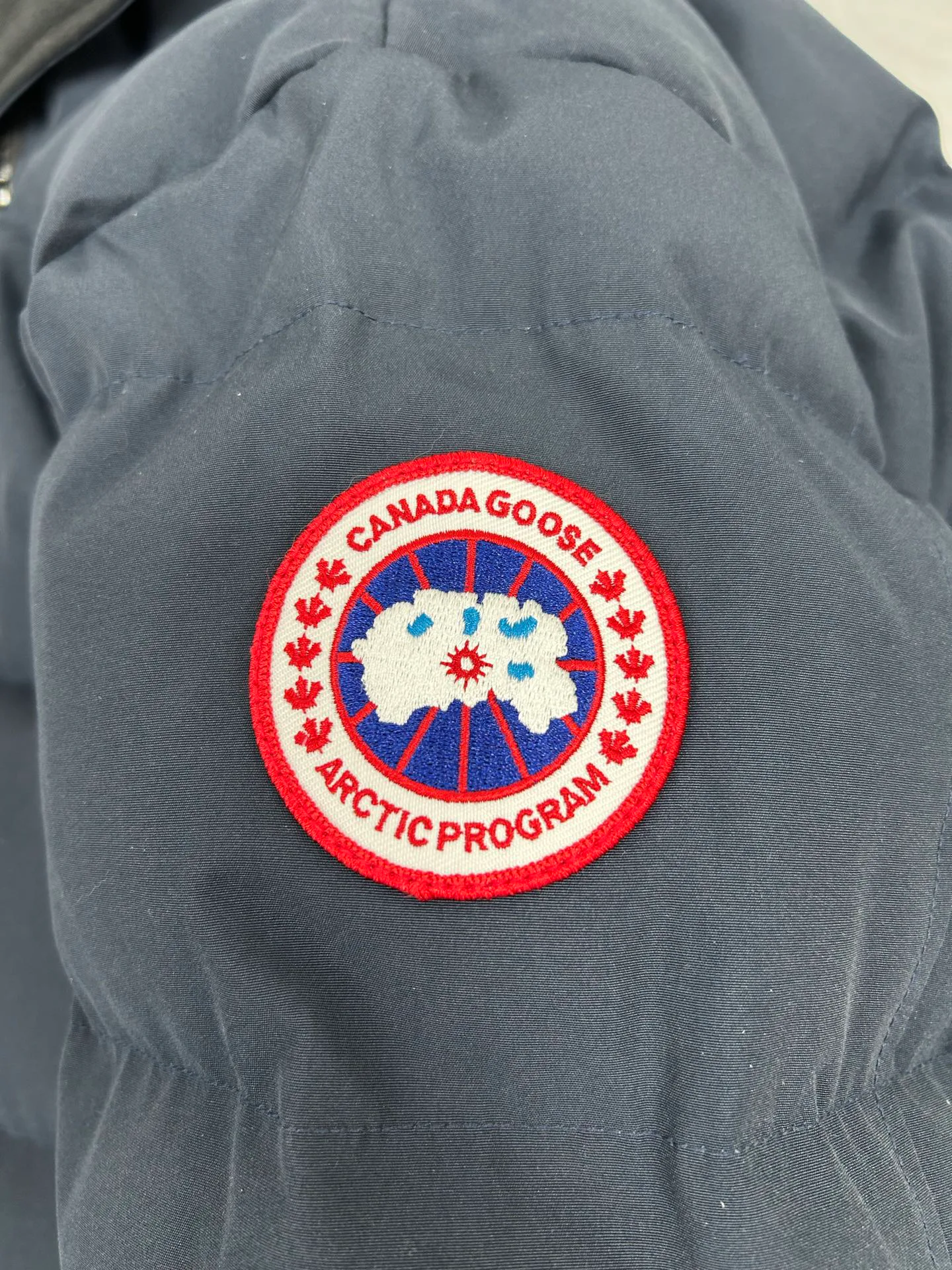 Куртки И Пуховики Женские Canada Goose 18007221