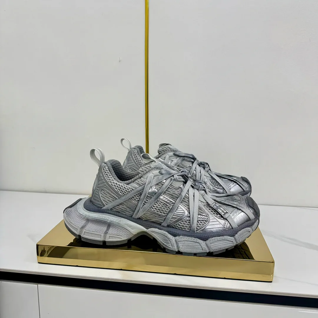 Кроссовки Женские Balenciaga 11165633