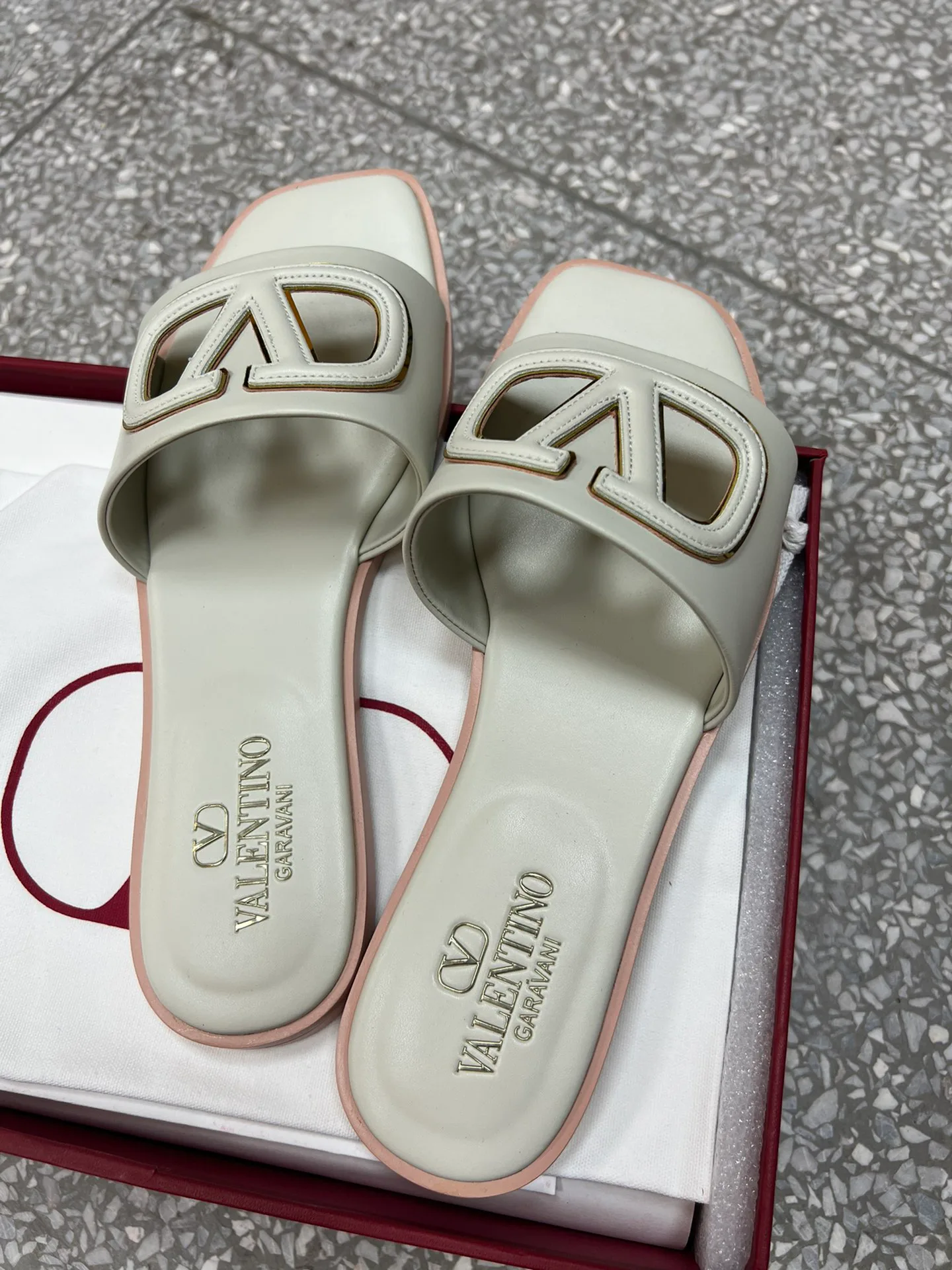 Шлепанцы Женские Valentino 32593