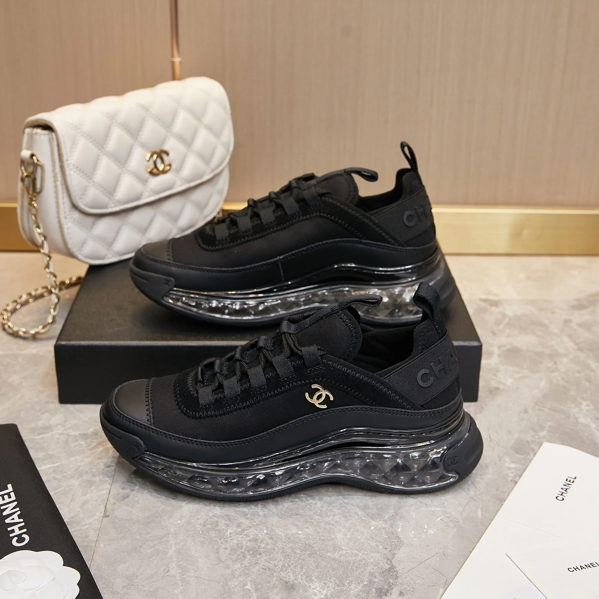 Кроссовки Женские Chanel 11025423