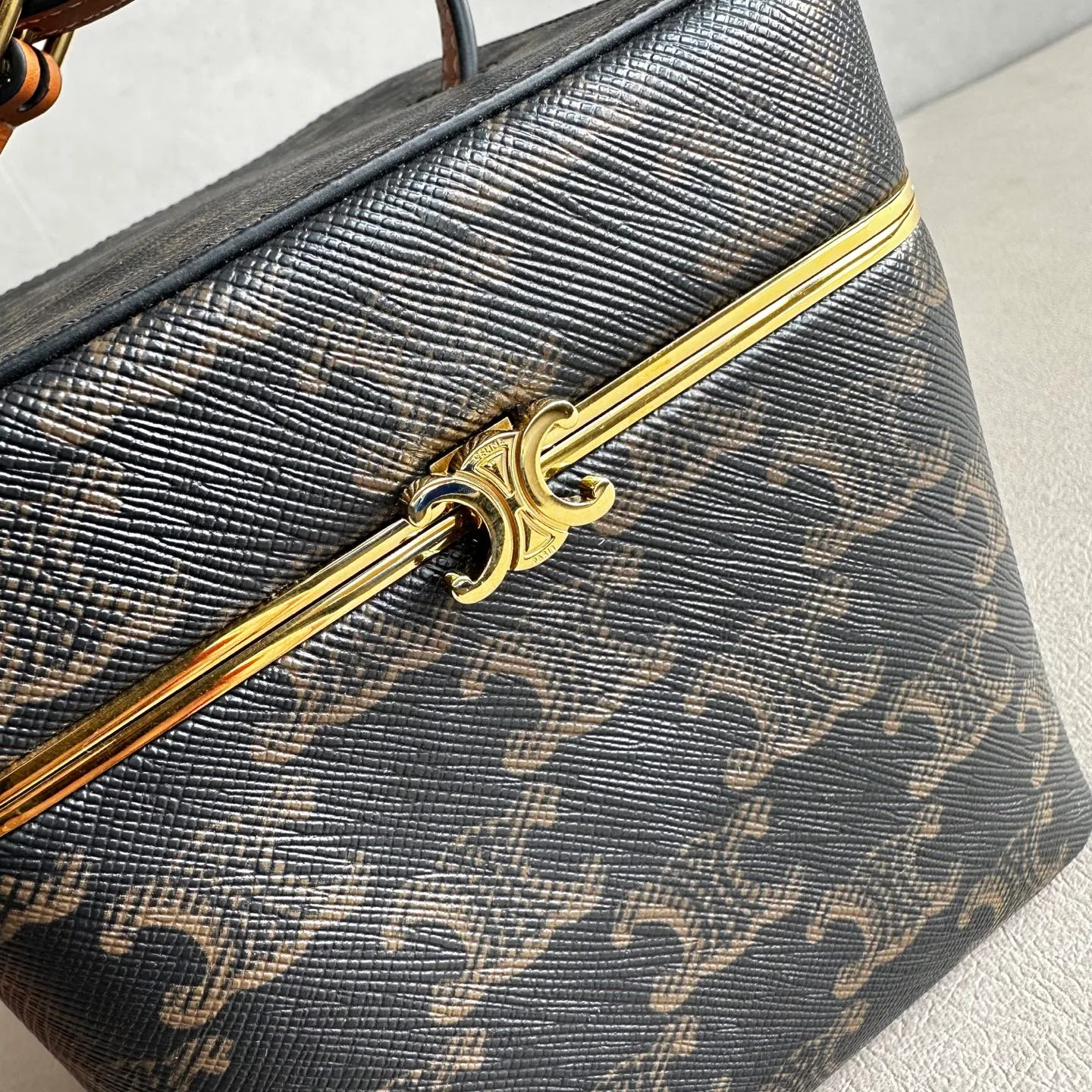 Классические Сумки Женские Celine 13389877