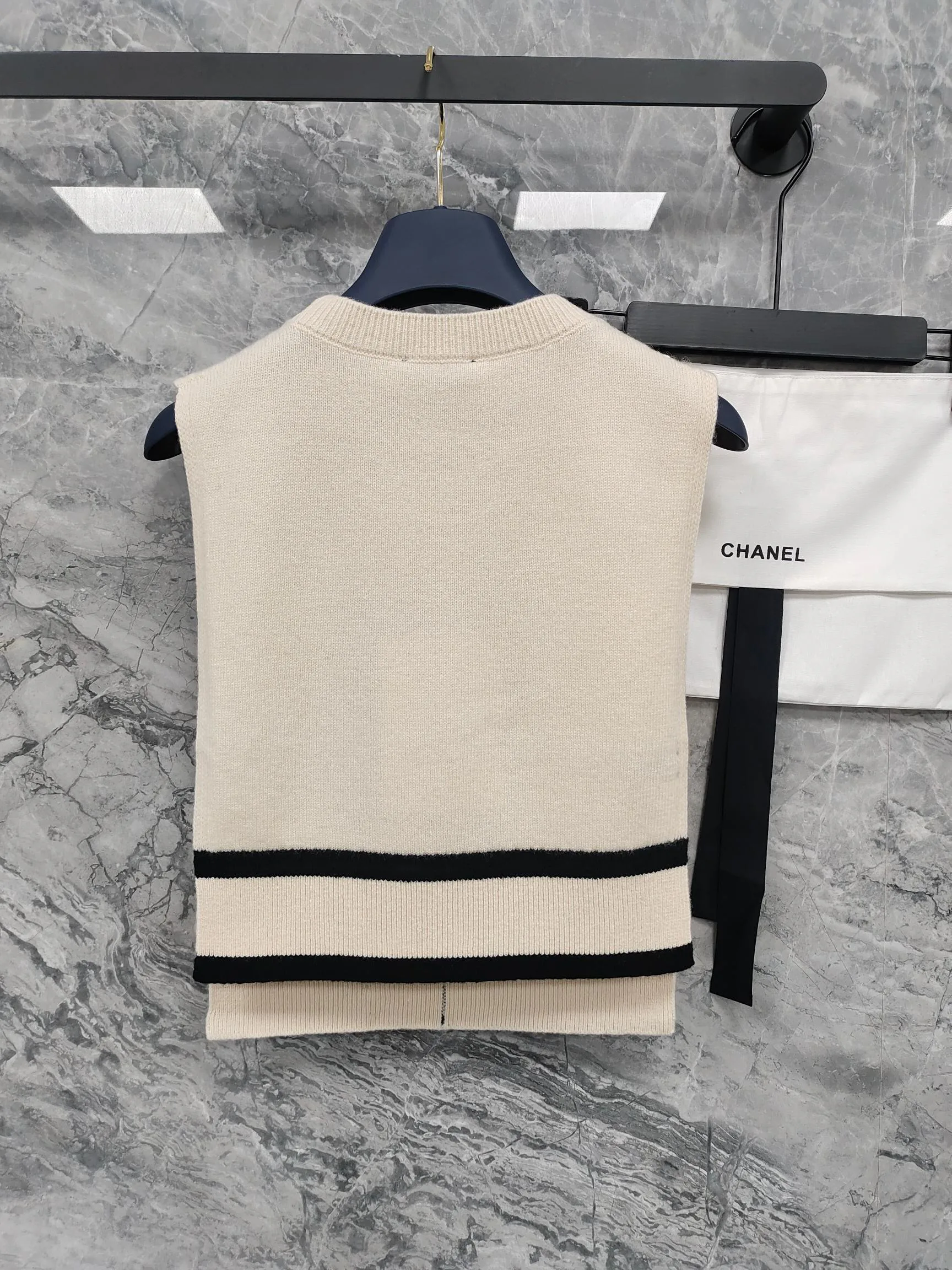 Топы Женские Chanel 11873574