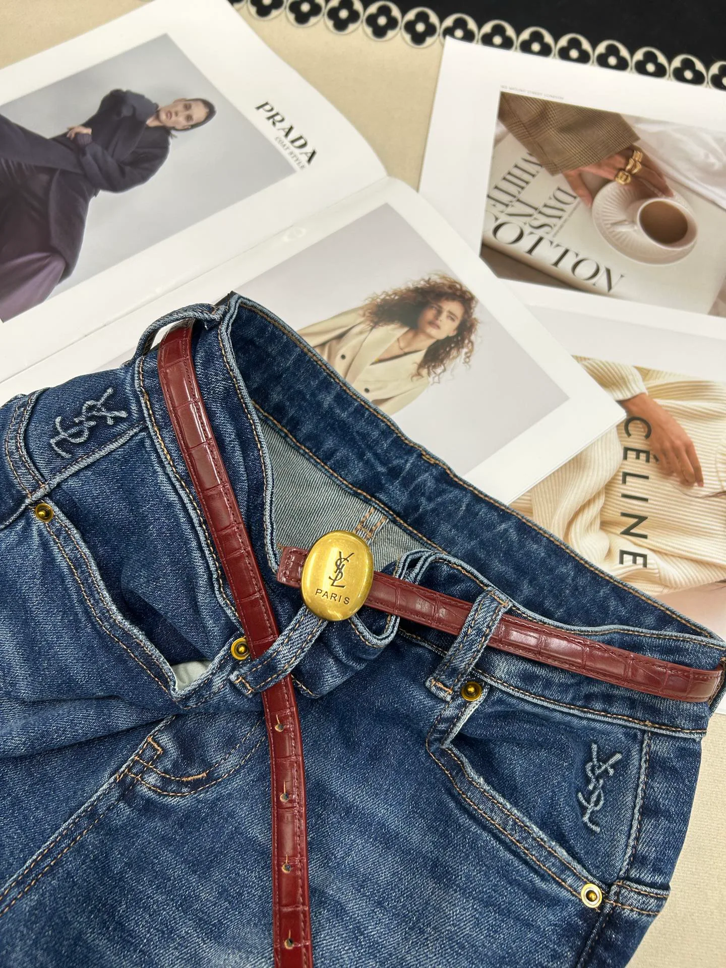 Джинсы Женские Saint Laurent 19045091