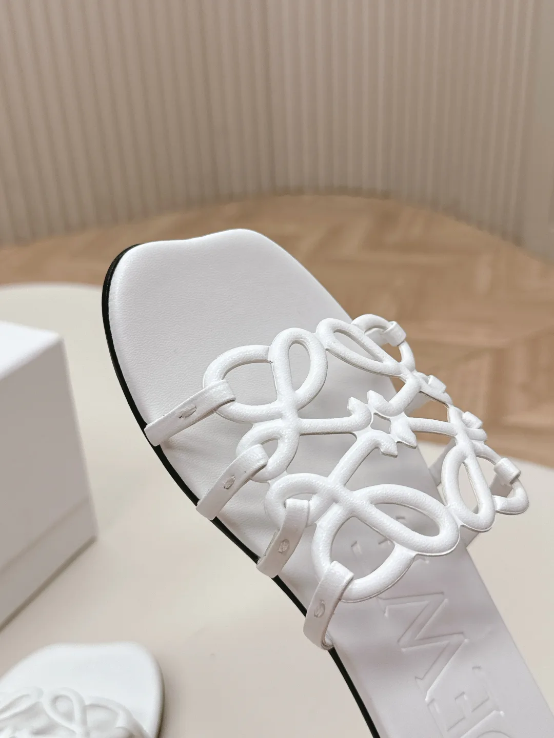 Шлепанцы Женские Loewe 22832