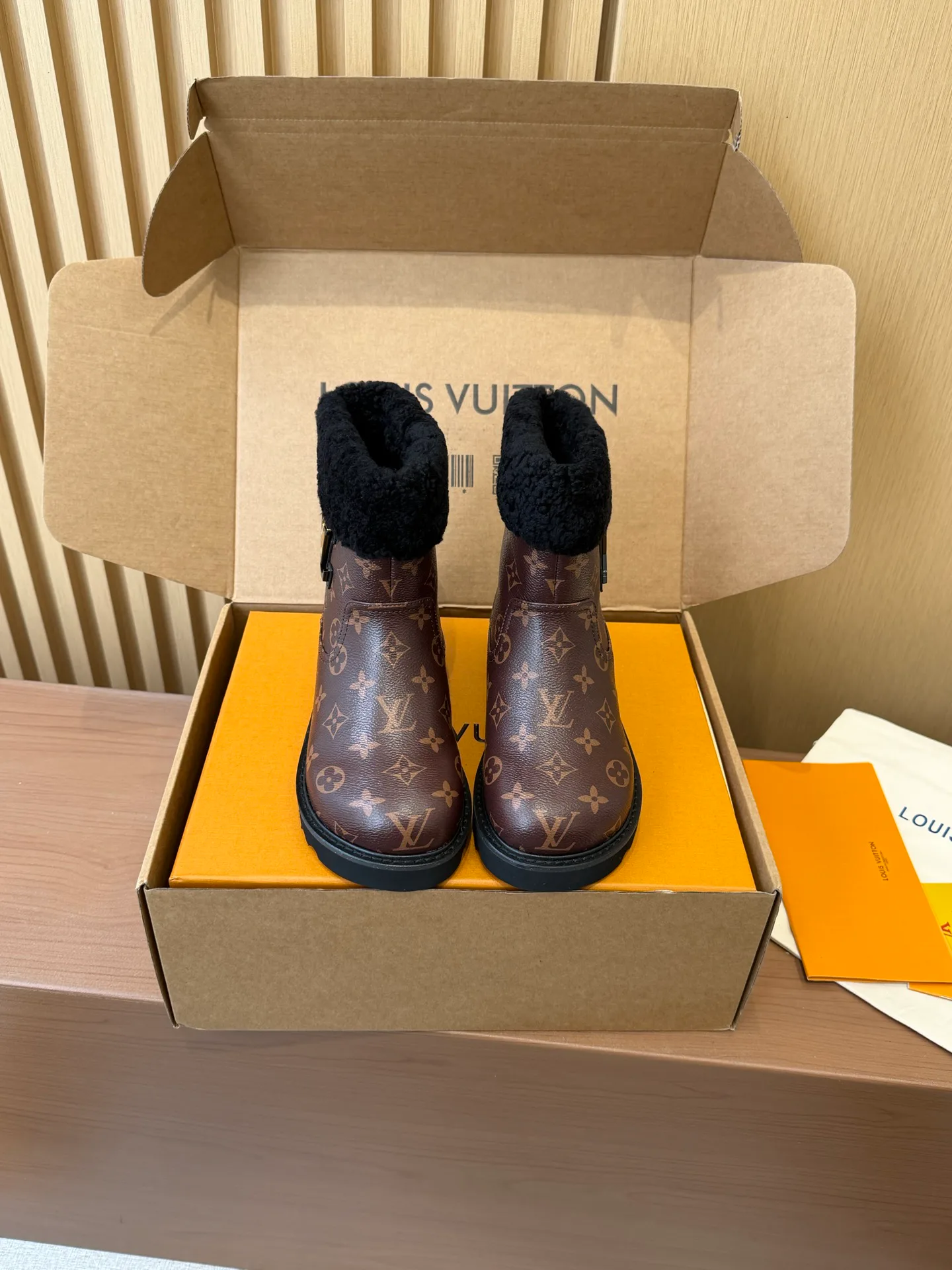 Ботинки Женские Louis Vuitton 808464