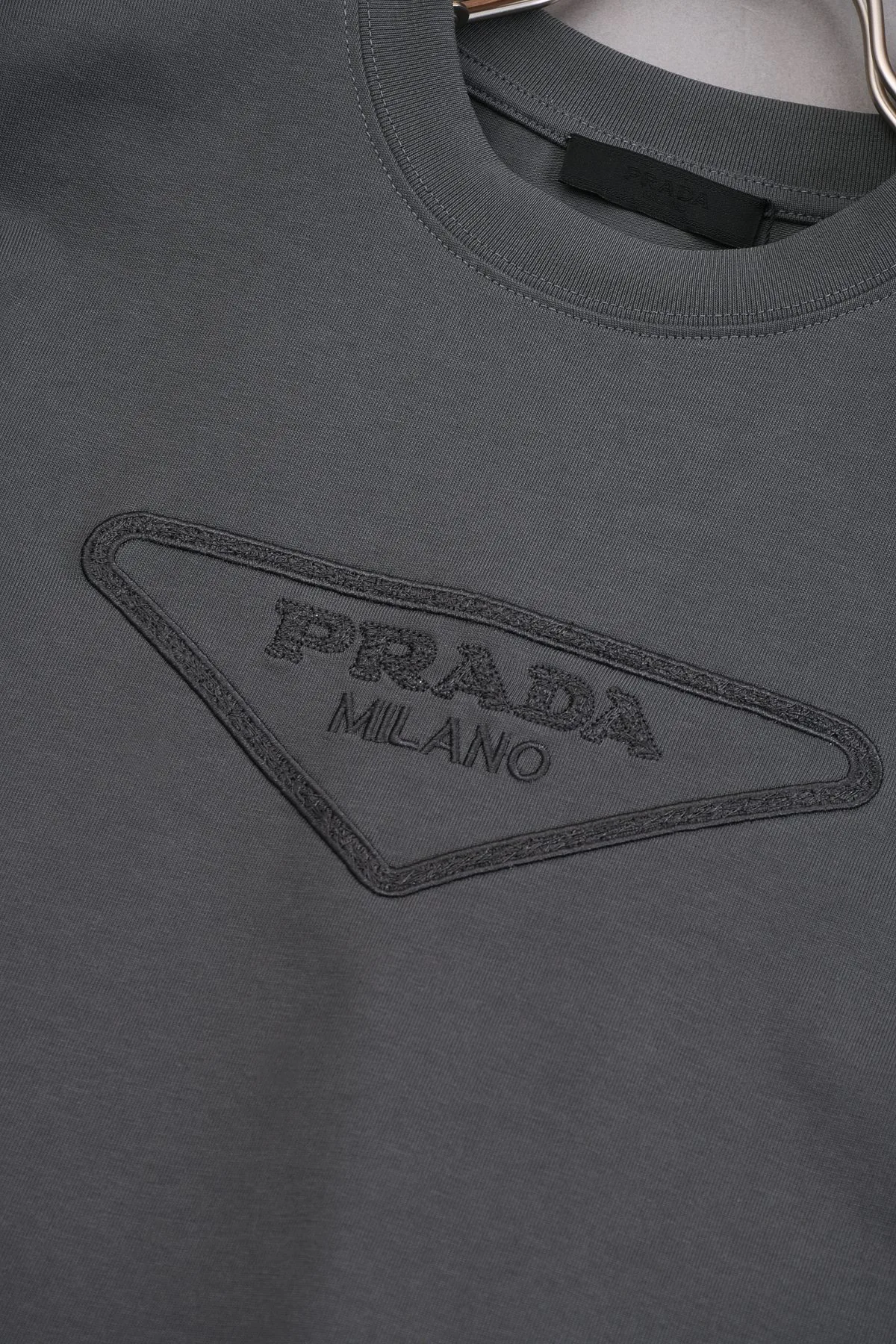 Футболки Женские Prada 11411